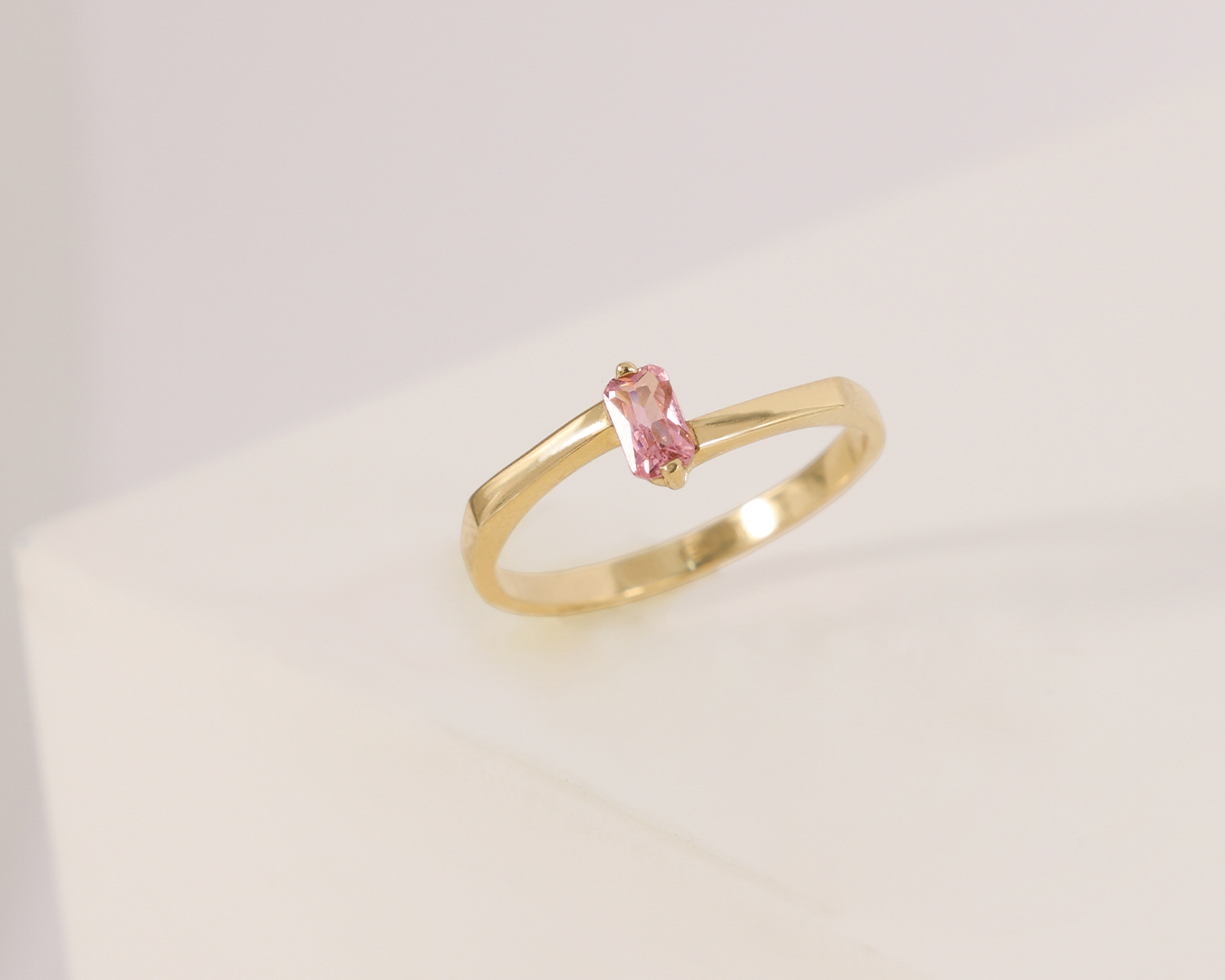 Foto 7 pulgar | Foto 6 | Anillo de Oro 10K Moments Talla 7