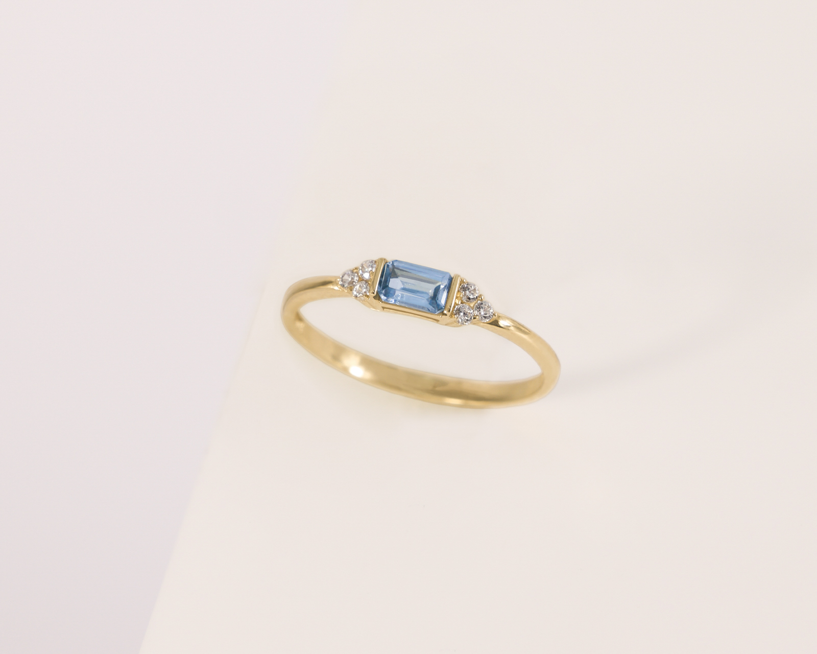 Foto 6 | Foto 6 | Anillo de Oro 14K Moments Talla 7