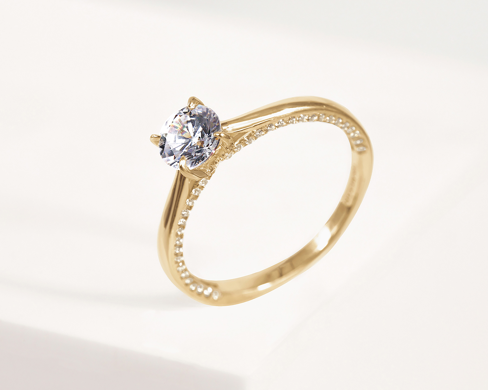 Foto 8 pulgar | Foto 7 | Anillo de Compromiso de Oro 10K Amelie Talla 8