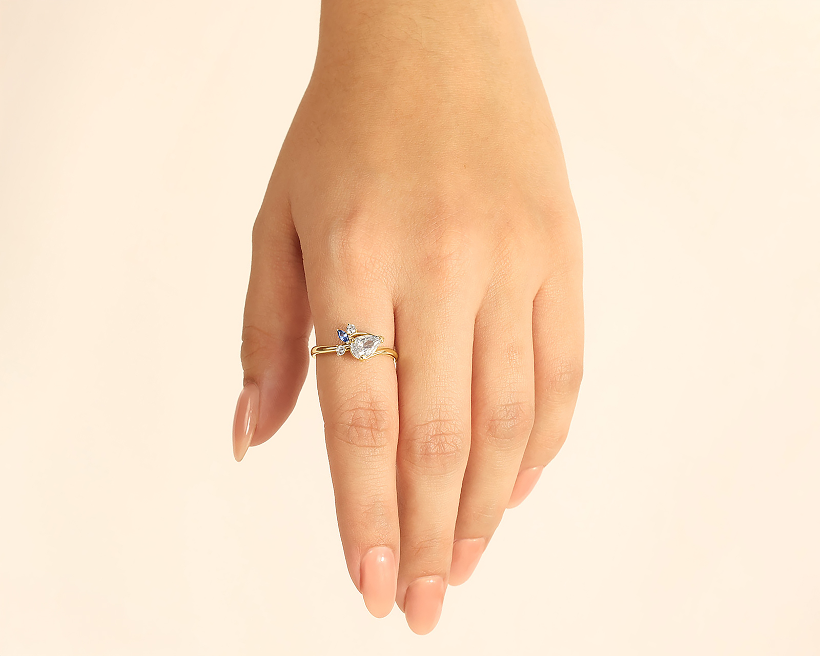 Foto 7 pulgar | Foto 6 | Anillo Gota de Oro 10k Amelie Talla 7