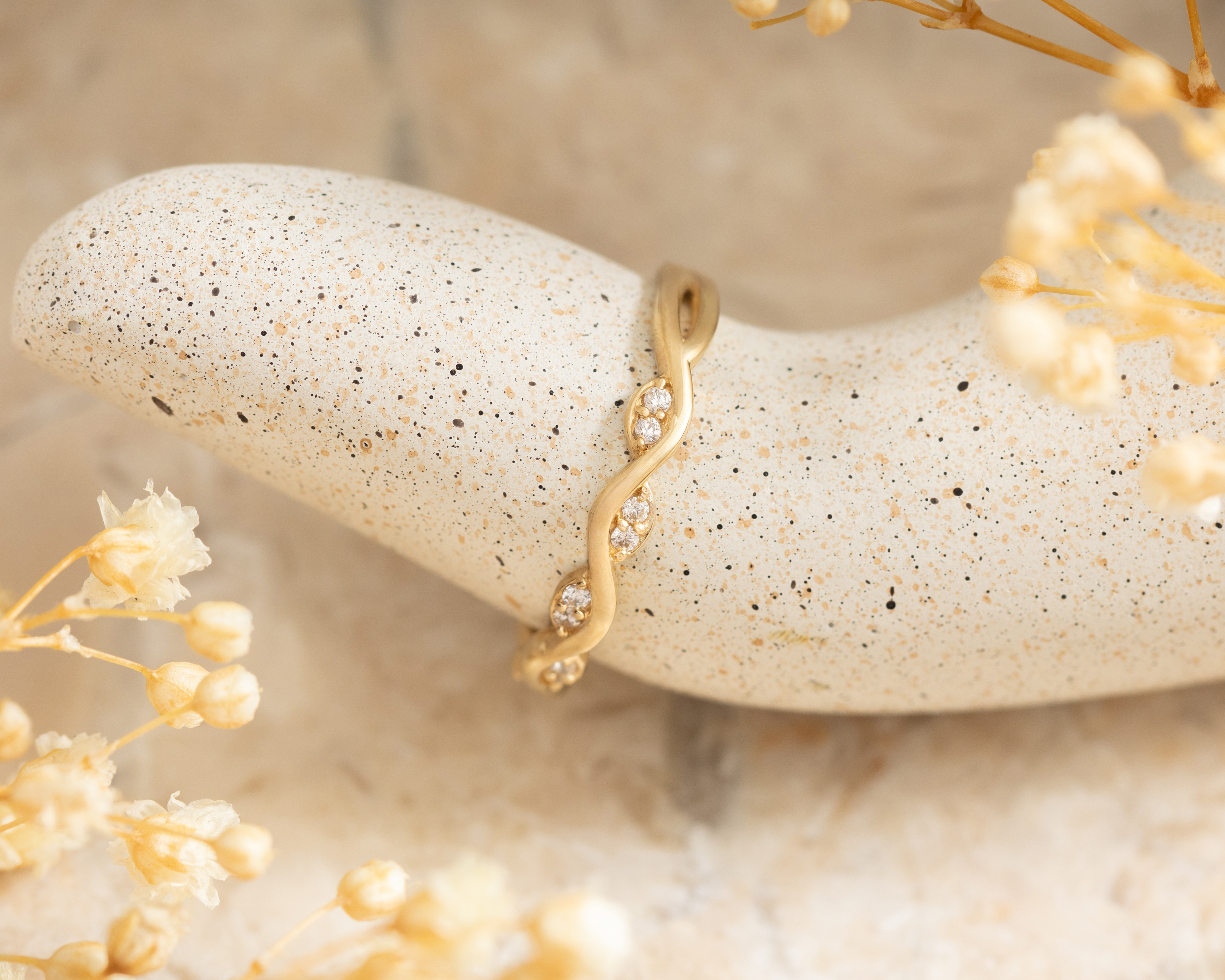 Foto 9 pulgar | Foto 8 | Anillo Churumbela de Oro 10k Amelie Talla 8