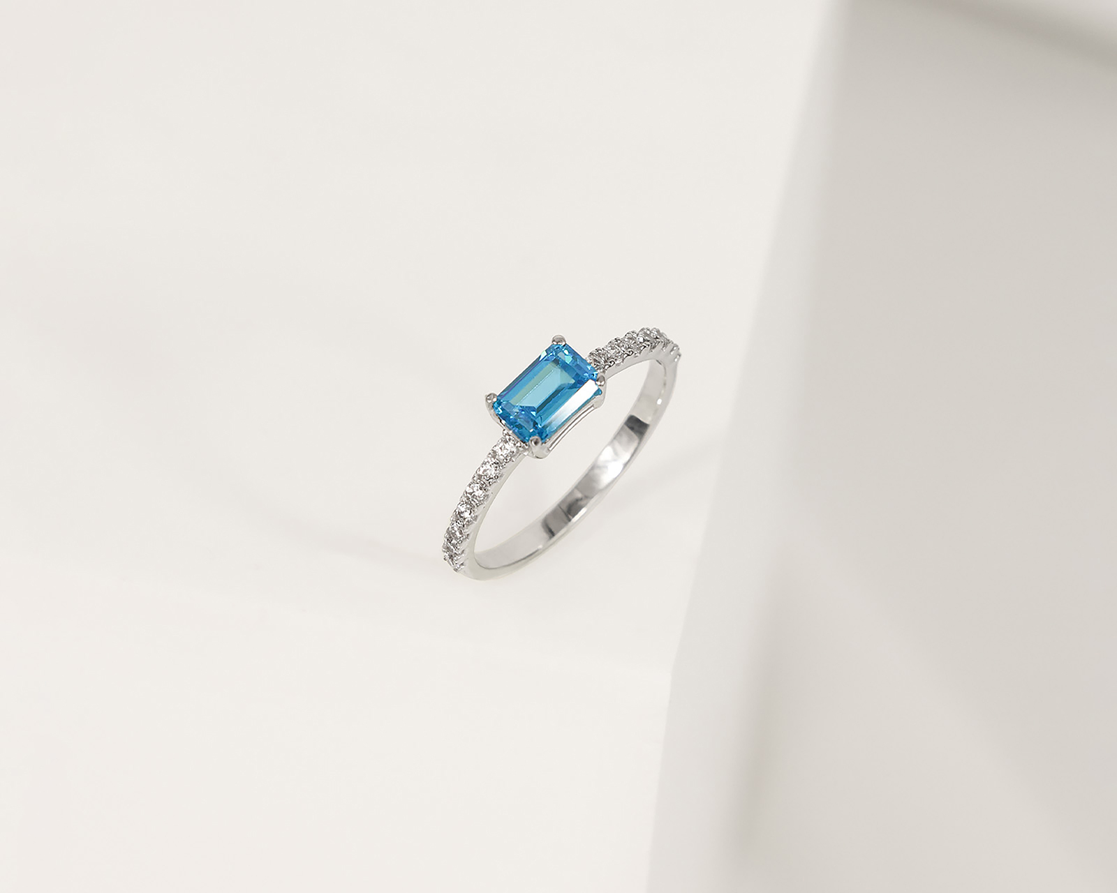 Foto 7 | Foto 7 | Anillo Rectangular de Oro 10k Amelie Talla 7