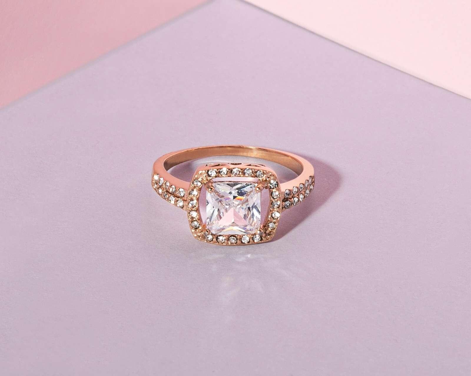 Foto 7 | Foto 7 | Anillo de Acero Inoxidable Jennifer Lopez No. 8-8.5