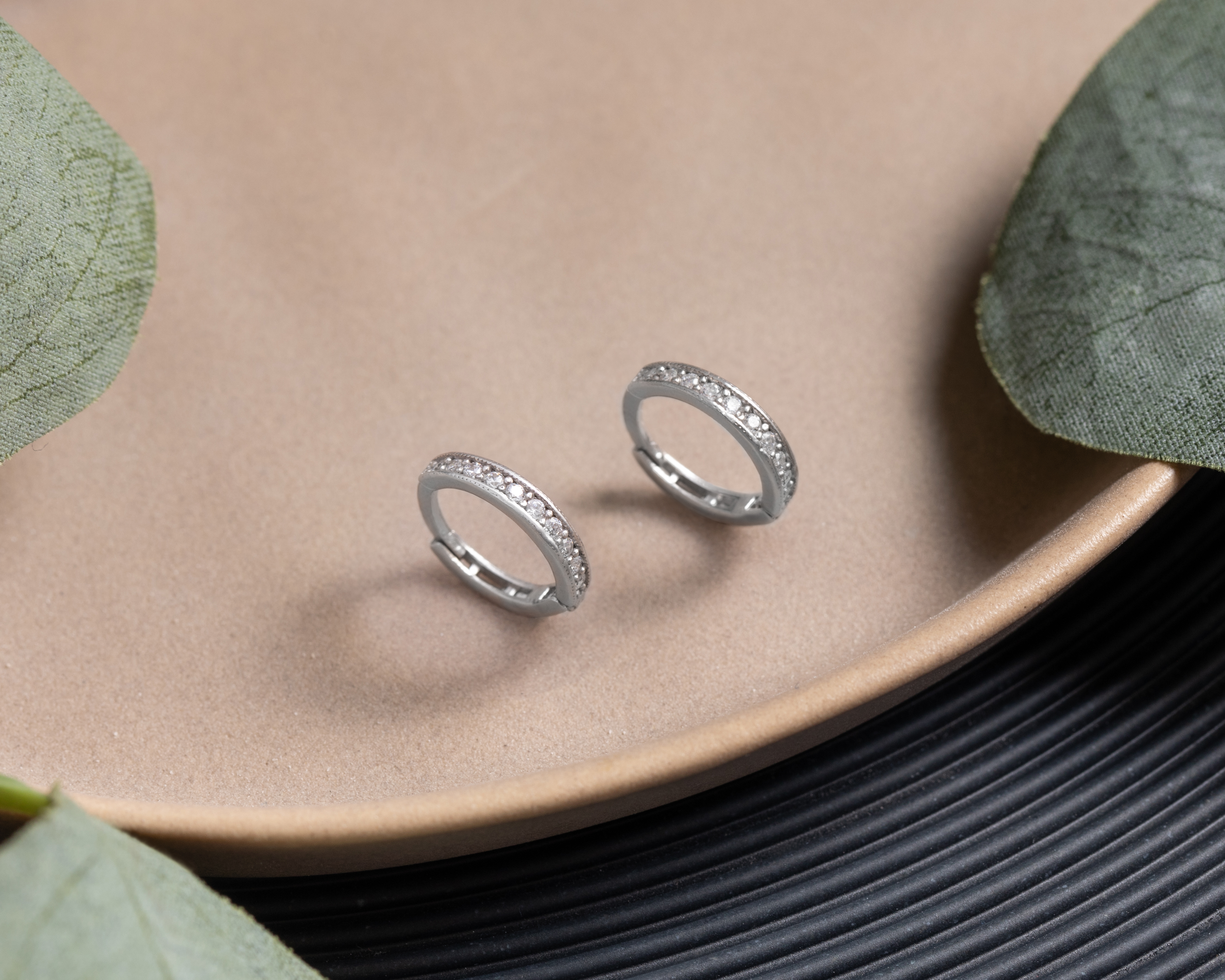 Foto 5 pulgar | Foto 4 | Aretes de Plata Sahara