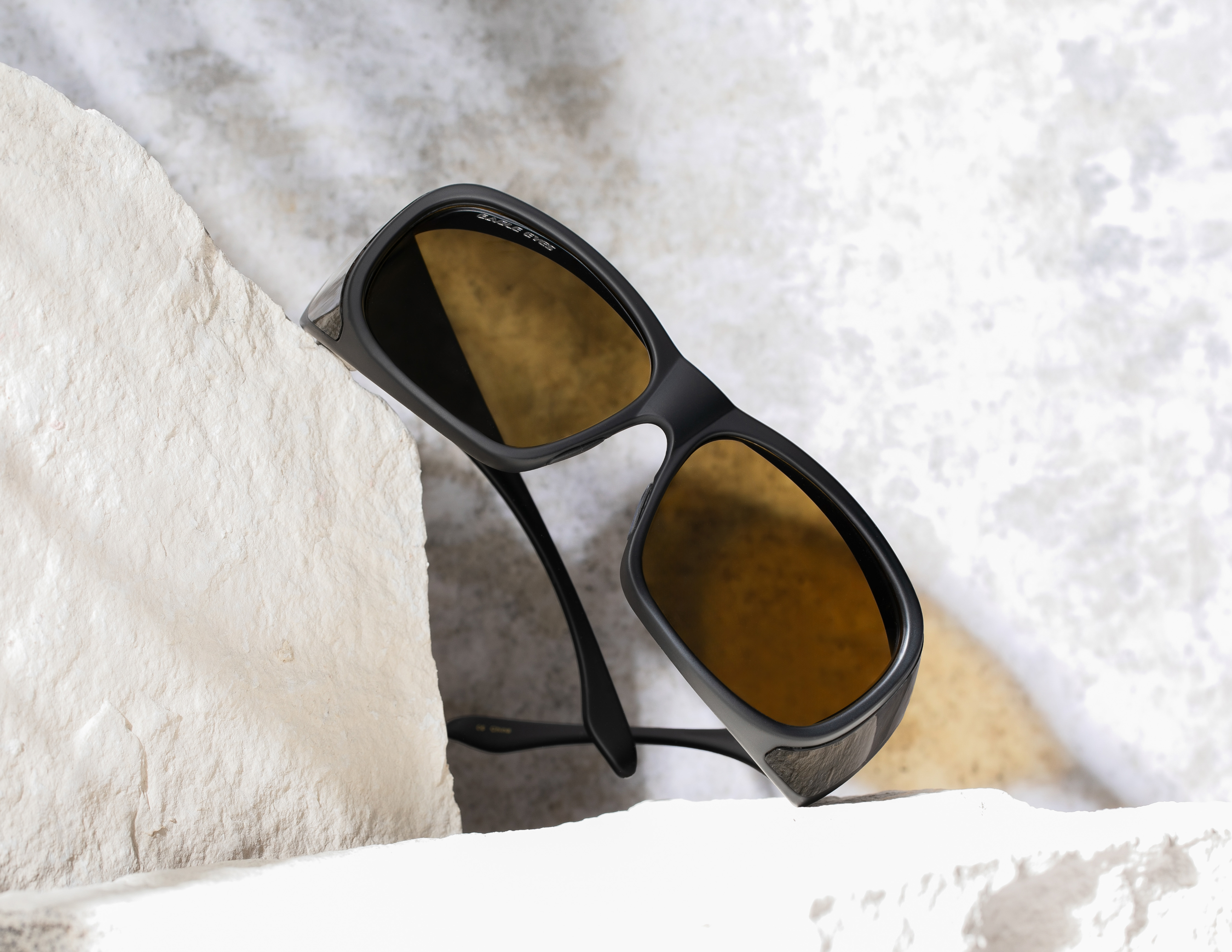 Foto 8 pulgar | Foto 7 | Lentes de Sol Eagle Eyes Deportivos Fits Ons Black Negro