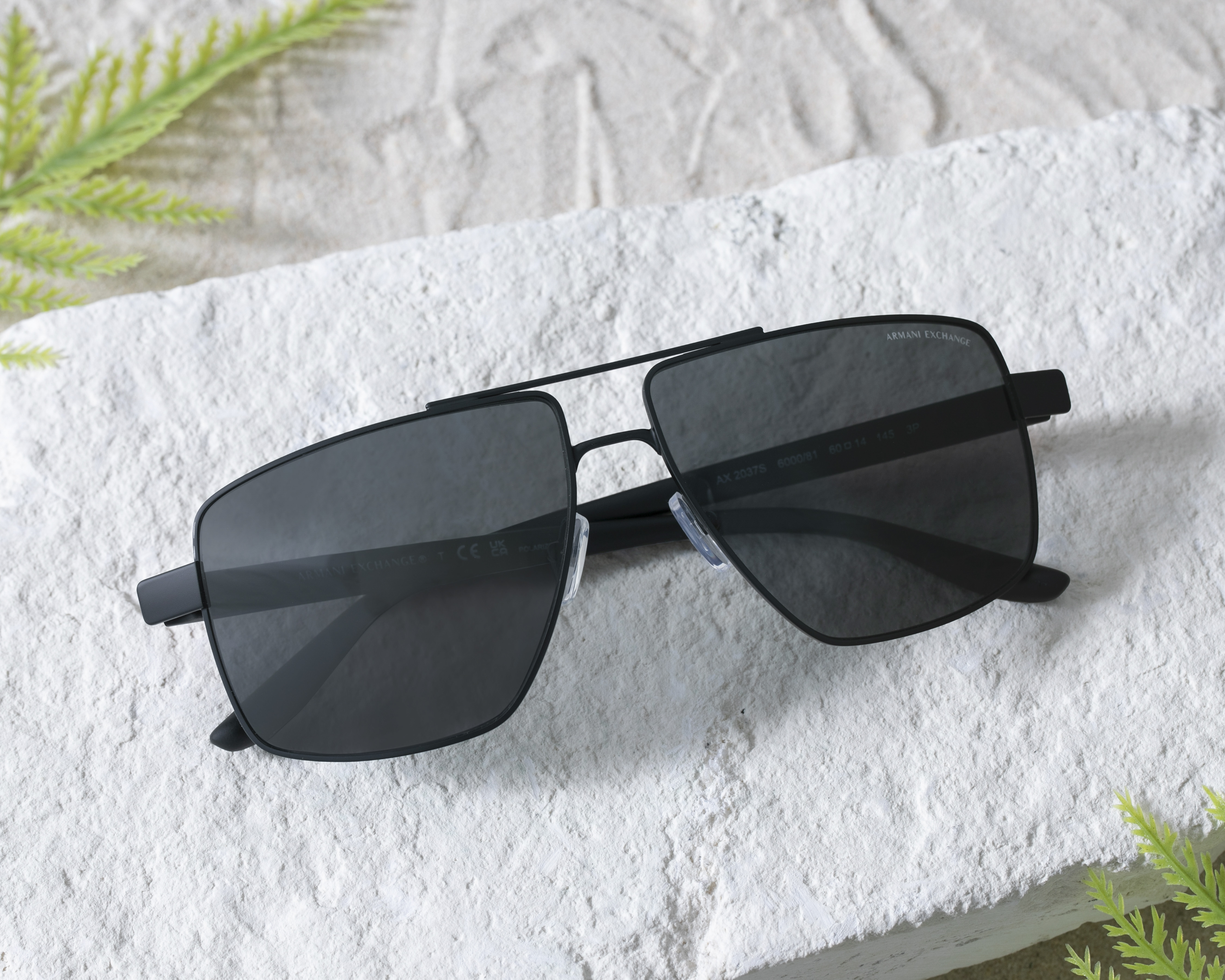 Foto 7 pulgar | Foto 6 | Lentes de Sol para Hombre Armani Exchange Aviador 0AX2037S Negros