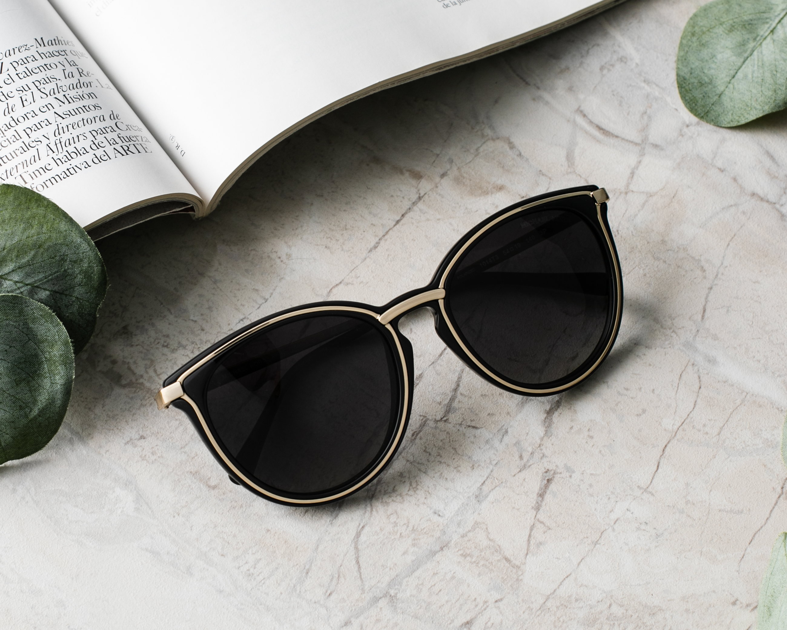 Foto 5 | Foto 5 | Lentes de Sol Michael Kors Redondos 0MK1077 1014T3 Negro