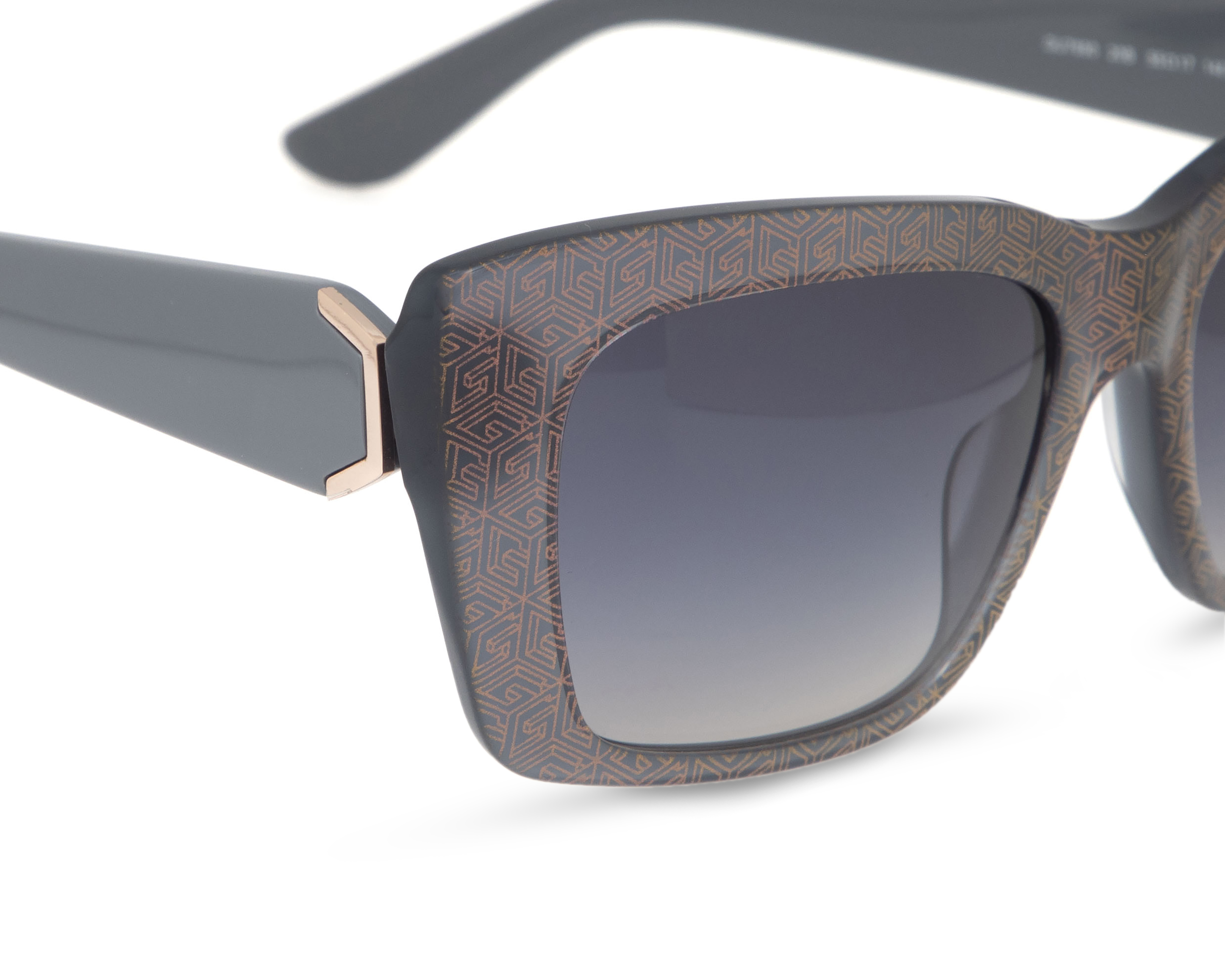 Foto 5 pulgar | Foto 4 | Lentes de Sol Guess Mariposa Gris