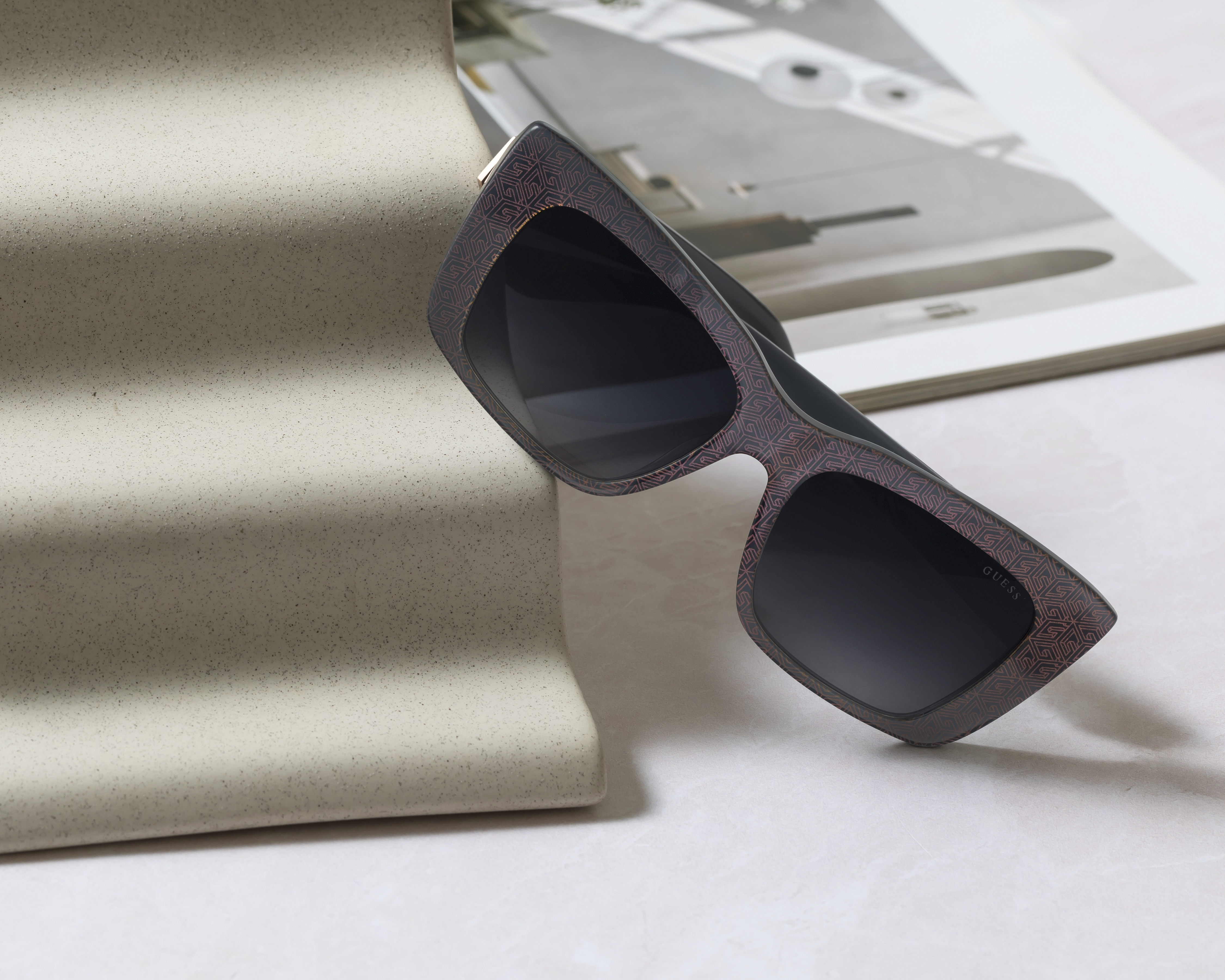 Foto 6 | Foto 6 | Lentes de Sol Guess Mariposa Gris