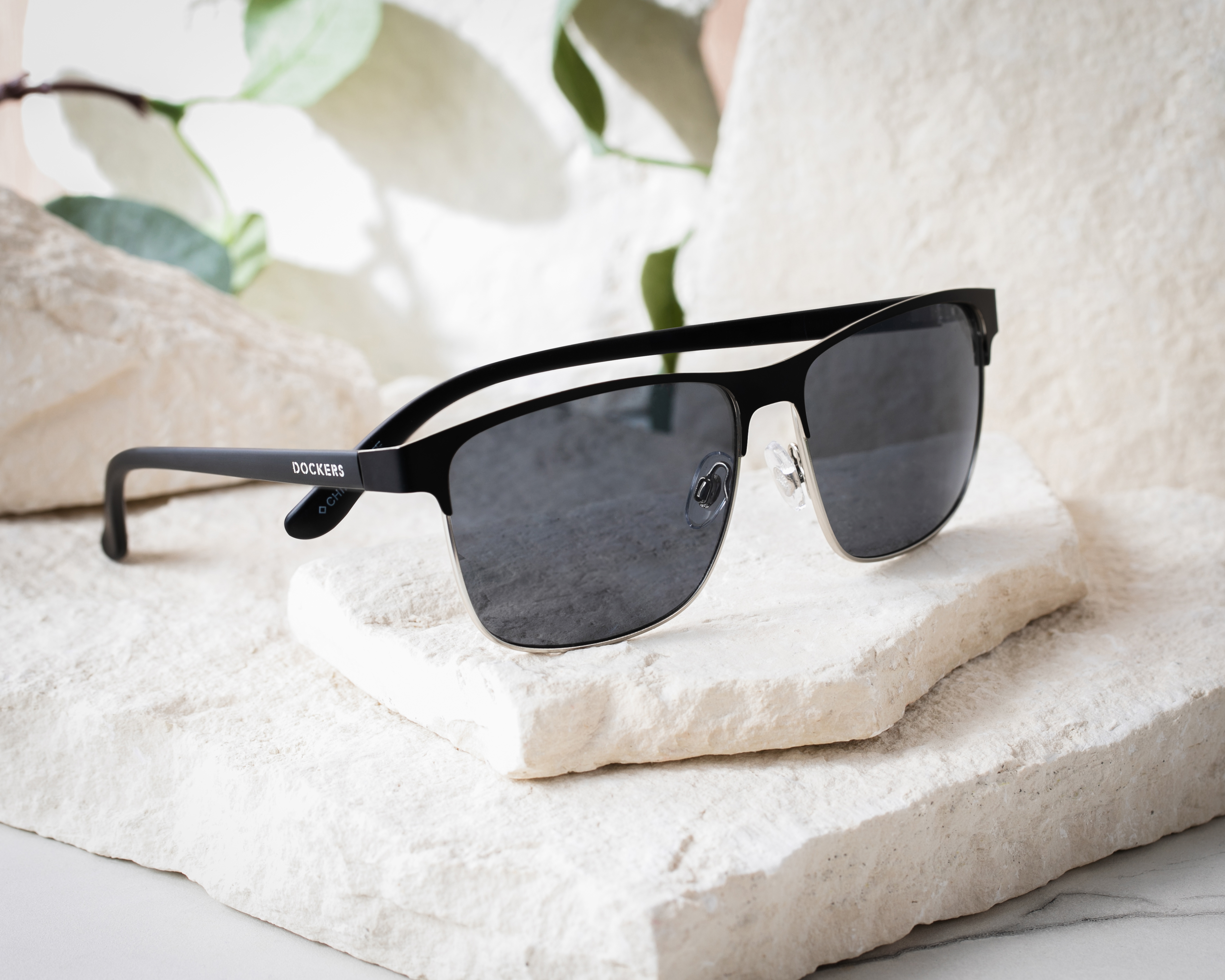 Foto 7 pulgar | Foto 6 | Lentes de Sol para Hombre Dockers Wayfarer 45527LDM009 Negro