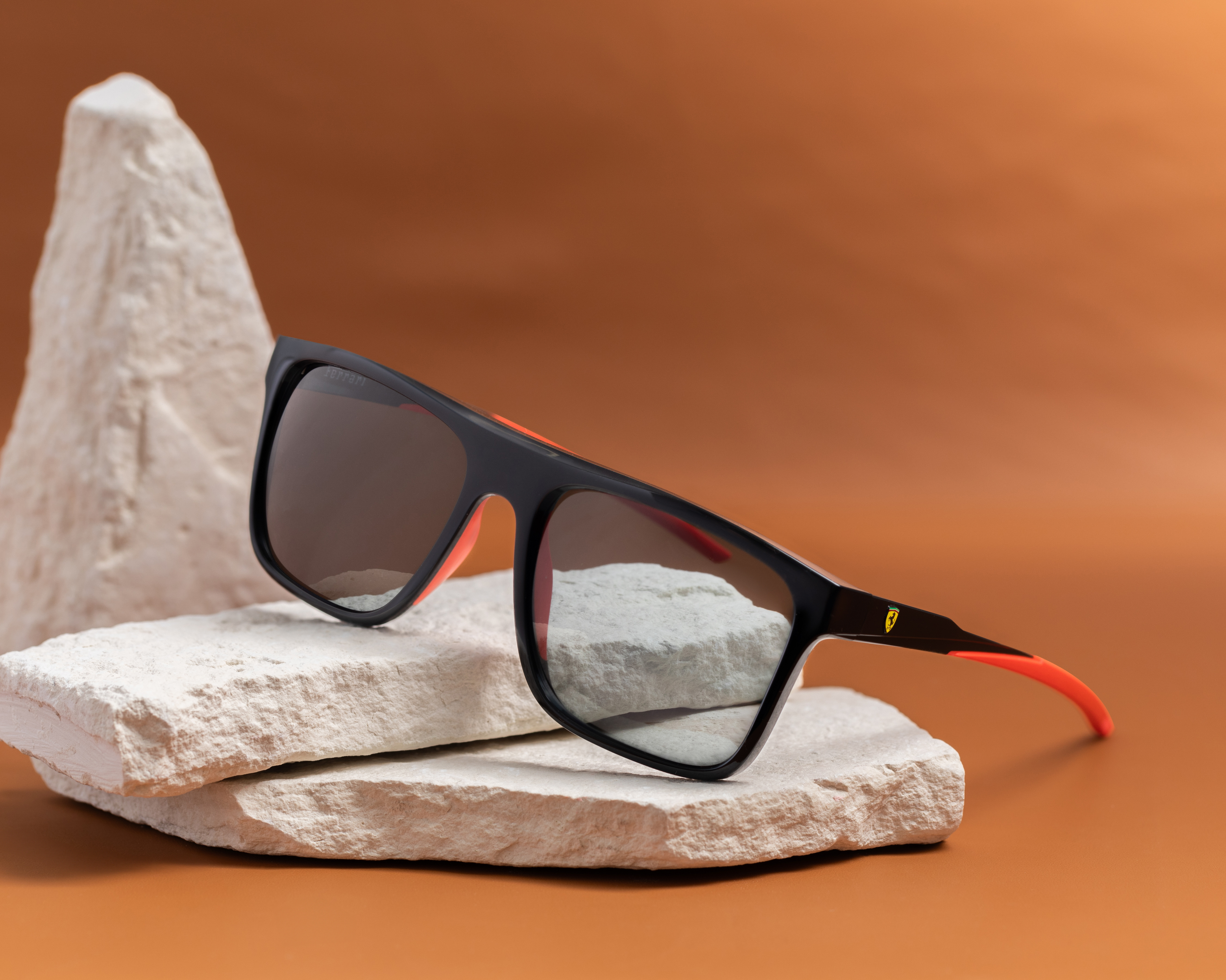 Foto 8 pulgar | Foto 7 | Lentes de Sol para Hombre Ferrari Rectangular 0FZ6006 Negro