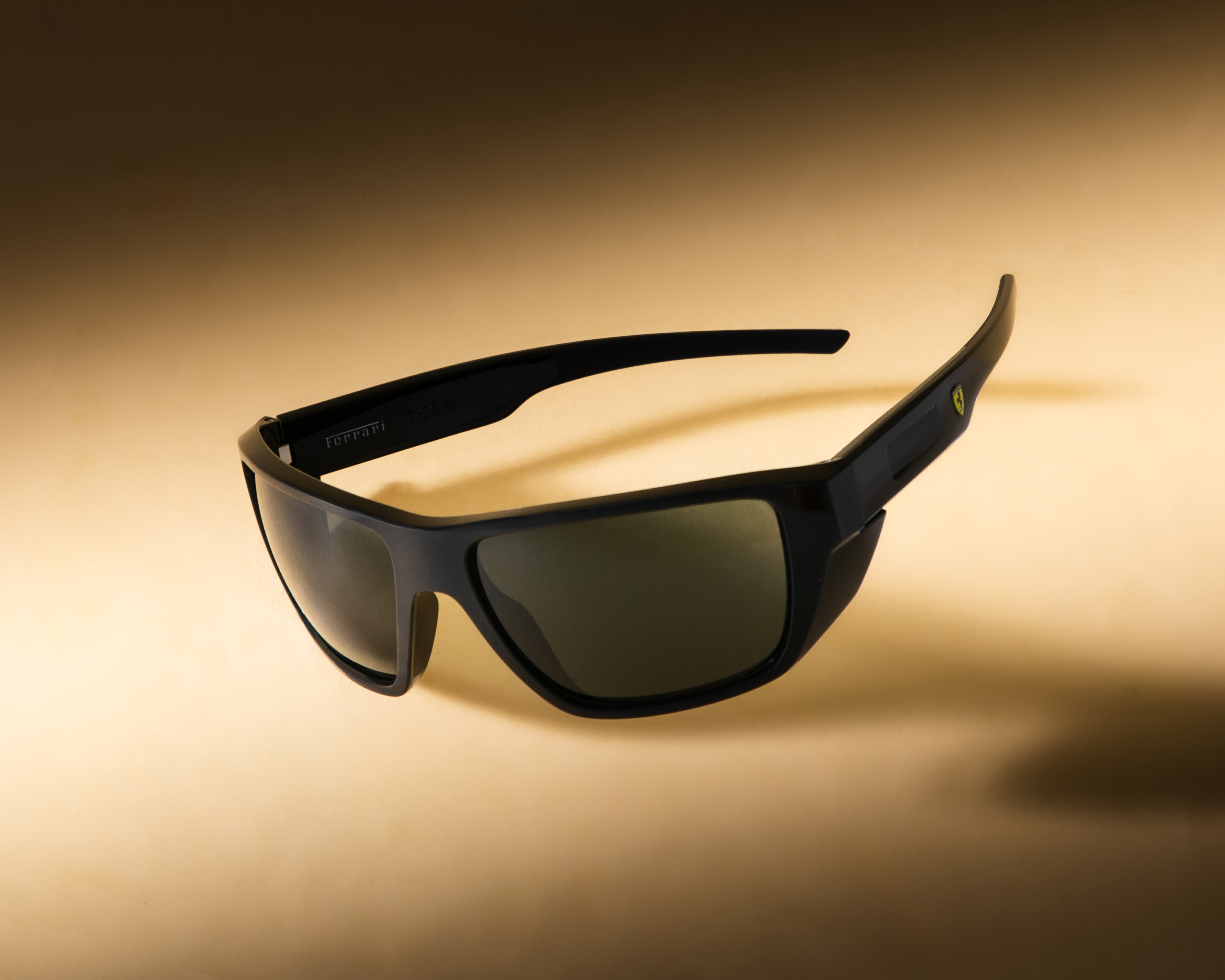 Foto 8 pulgar | Foto 7 | Lentes de Sol para Hombre Ferrari Cuadrados Negros