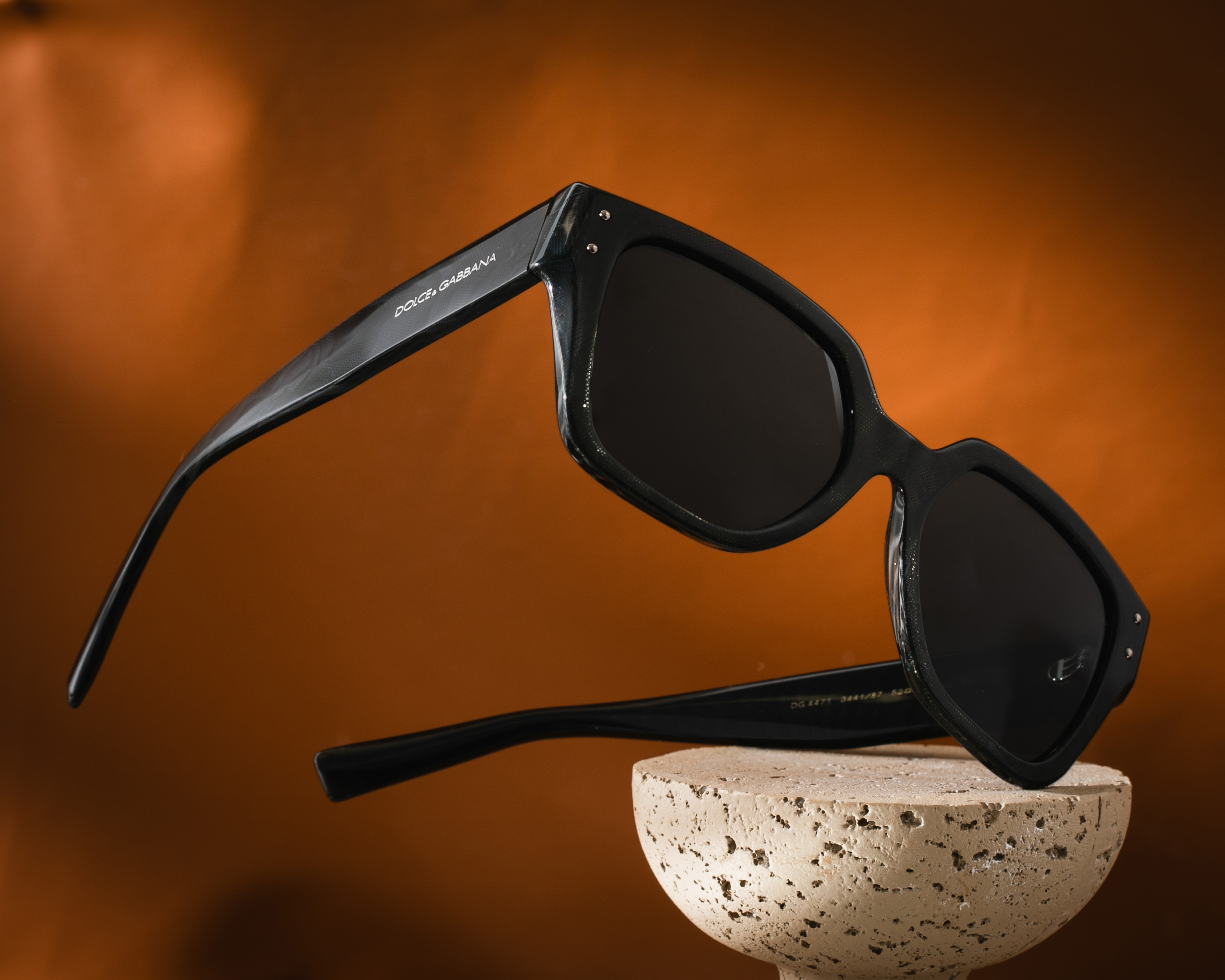 Foto 7 pulgar | Foto 6 | Lentes de Sol Dolce & Gabbana Cuadrados Negros