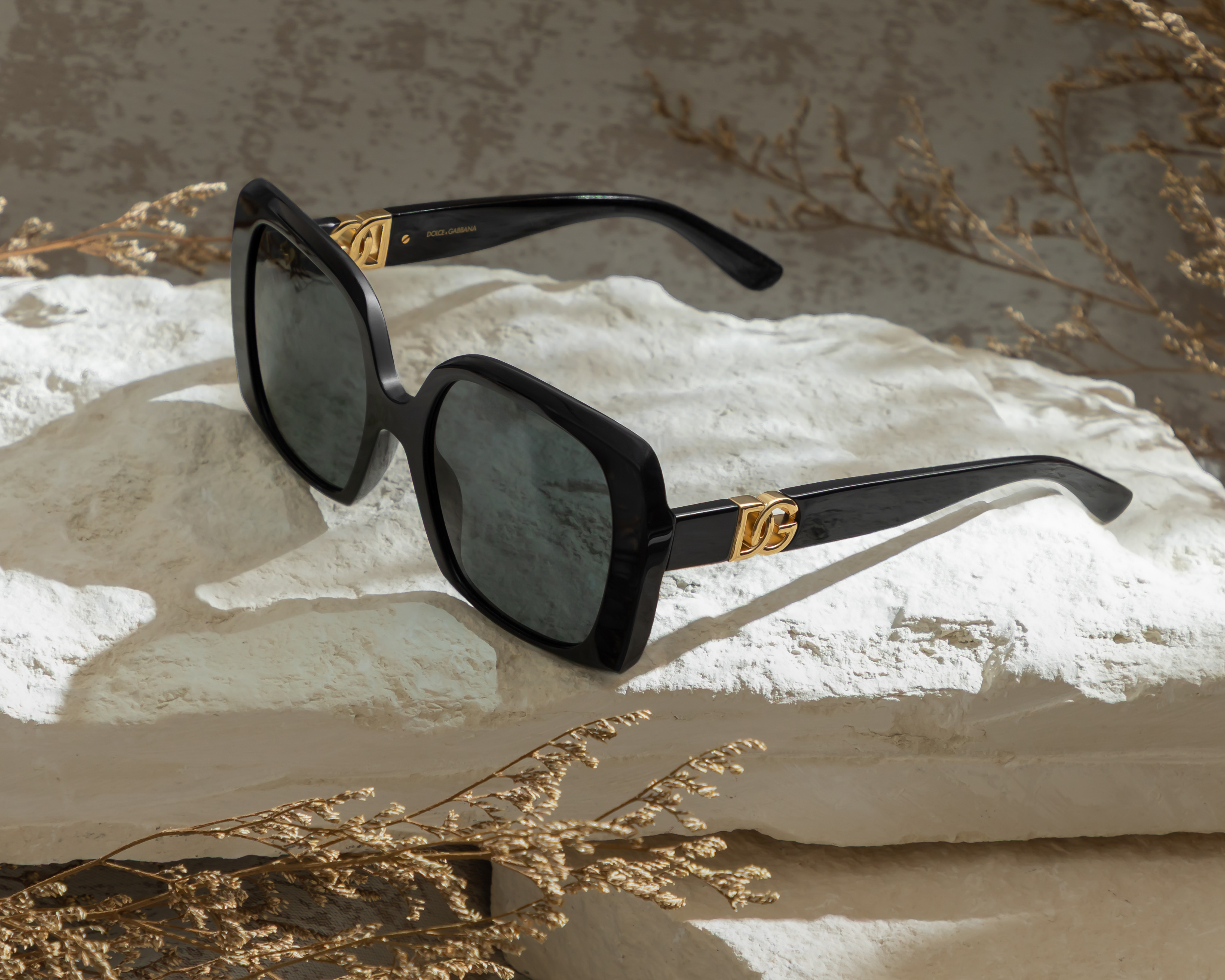 Foto 7 pulgar | Foto 6 | Lentes de Sol Dolce & Gabbana Cuadrados Negros