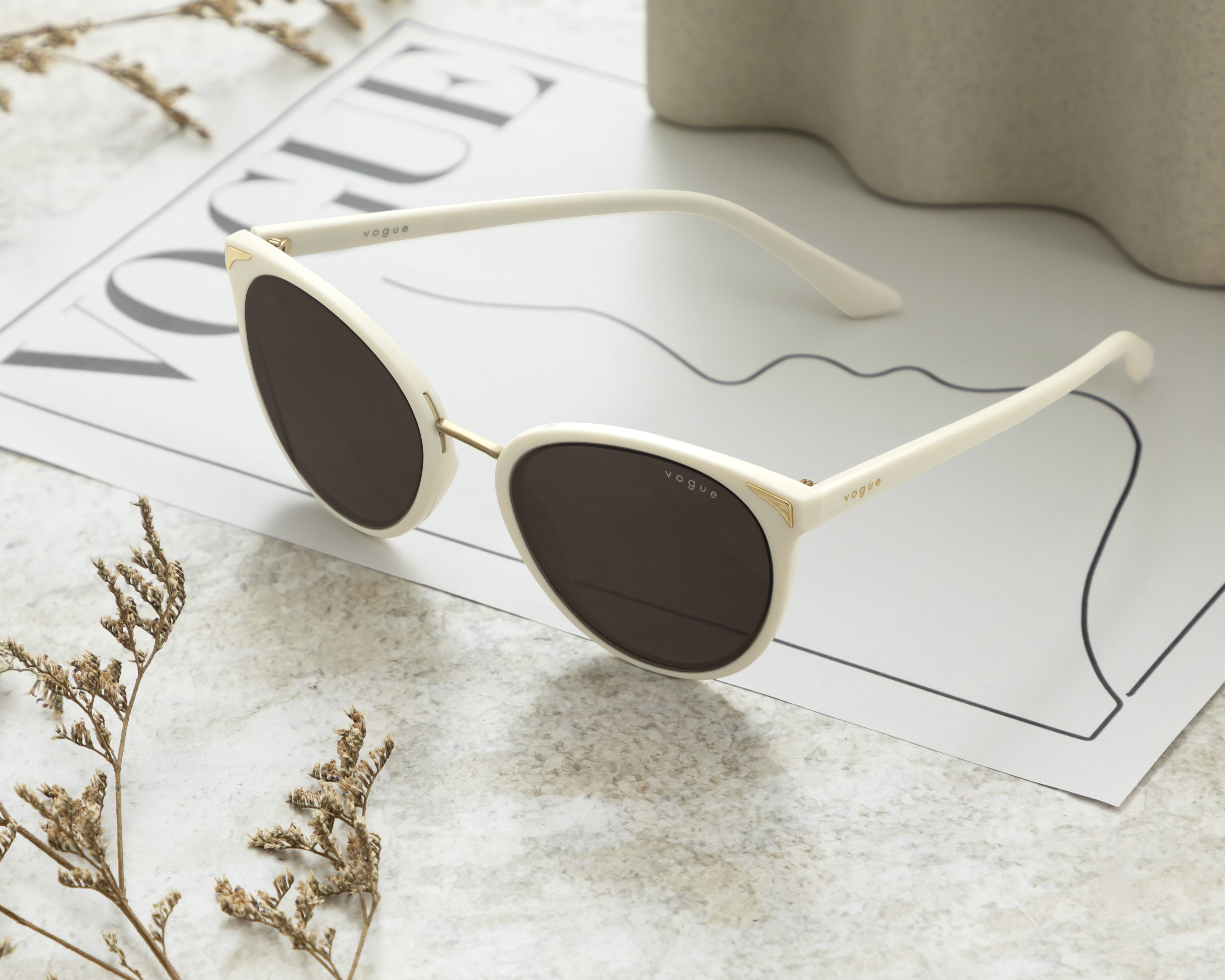 Foto 6 | Foto 6 | Lentes de Sol para Mujer Vogue Mariposa Marfil