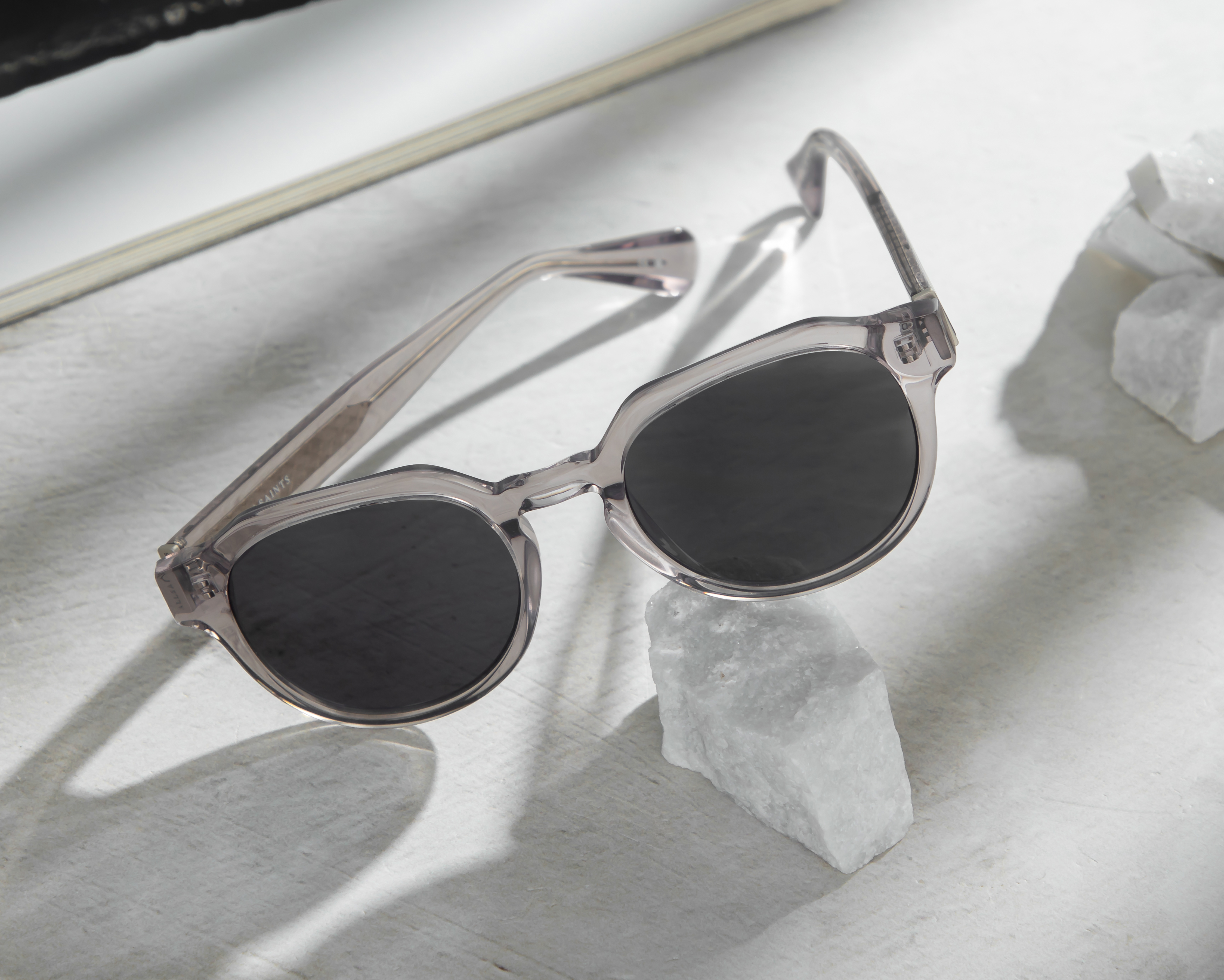 Foto 6 pulgar | Foto 5 | Lentes de Sol para Hombre All Saints Pantos Gris
