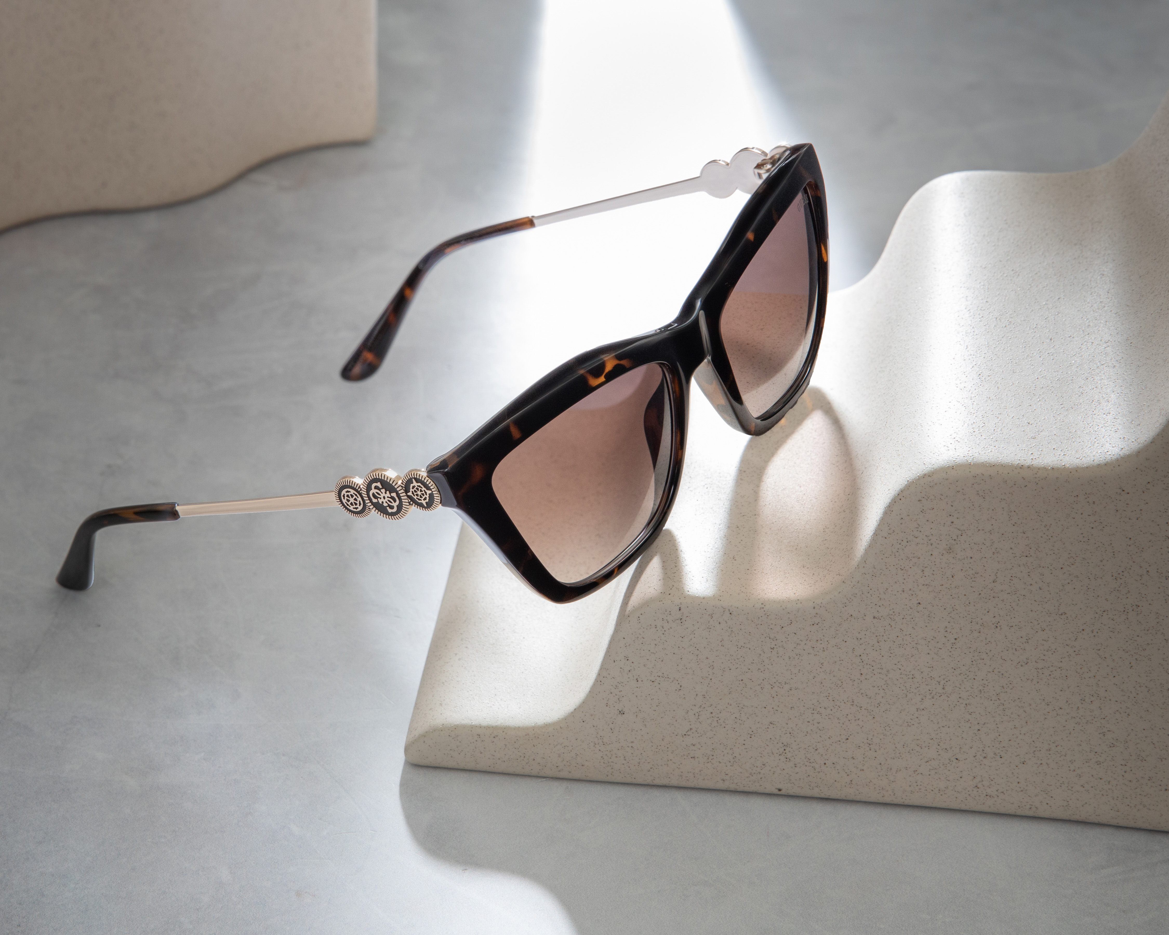 Foto 6 | Foto 6 | Lentes de Sol para Mujer Guess Wayfarer Havana