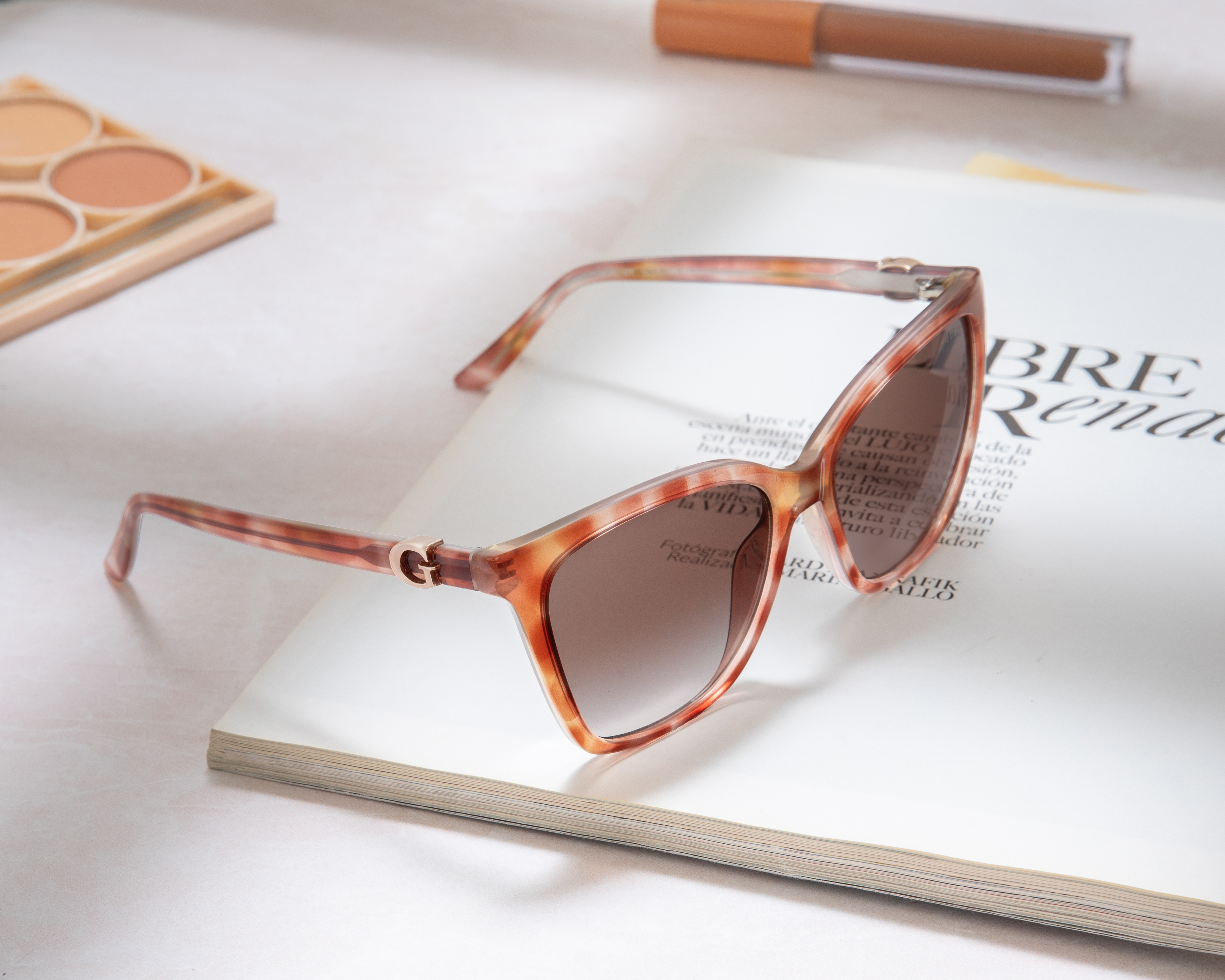 Foto 7 pulgar | Foto 6 | Lentes de Sol para Mujer Guess Cat Eye GU001915647F Marrón
