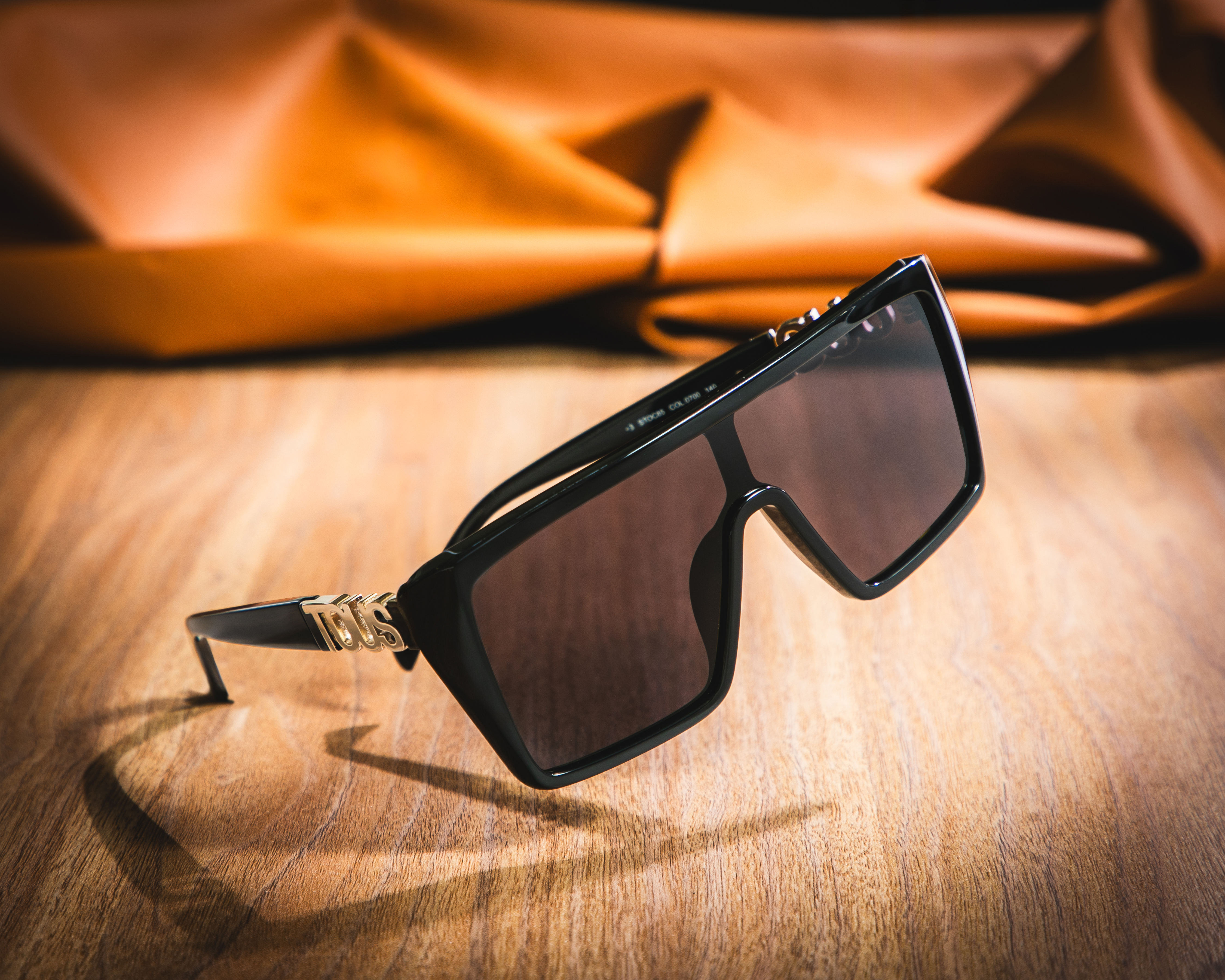 Foto 5 | Foto 5 | Lentes de Sol para Mujer Tous Cuadrados 00C85 Negros