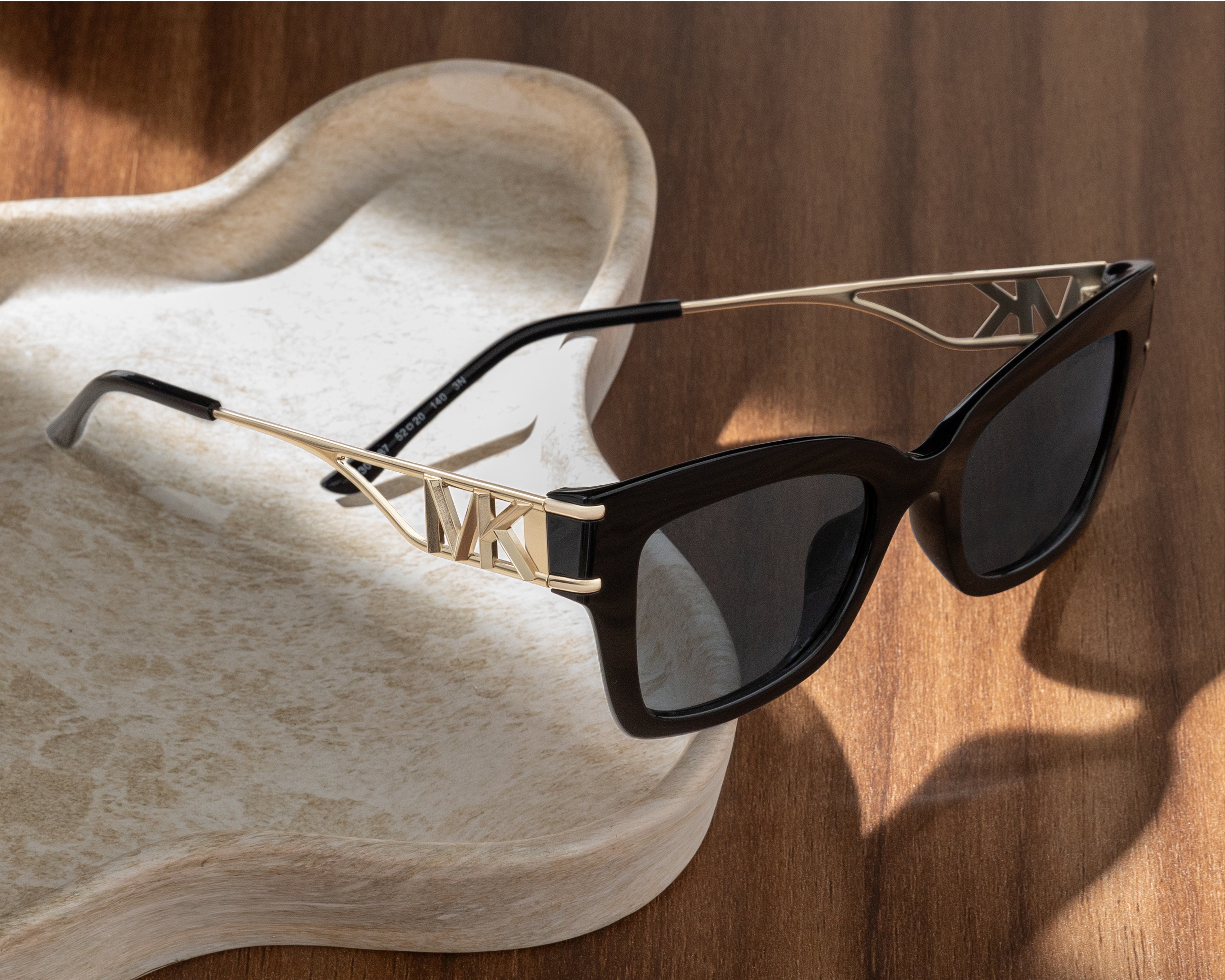 Foto 6 | Foto 6 | Lentes de Sol para Mujer Michael Kors Cat Eye 0MK 2237U 300587 Negros