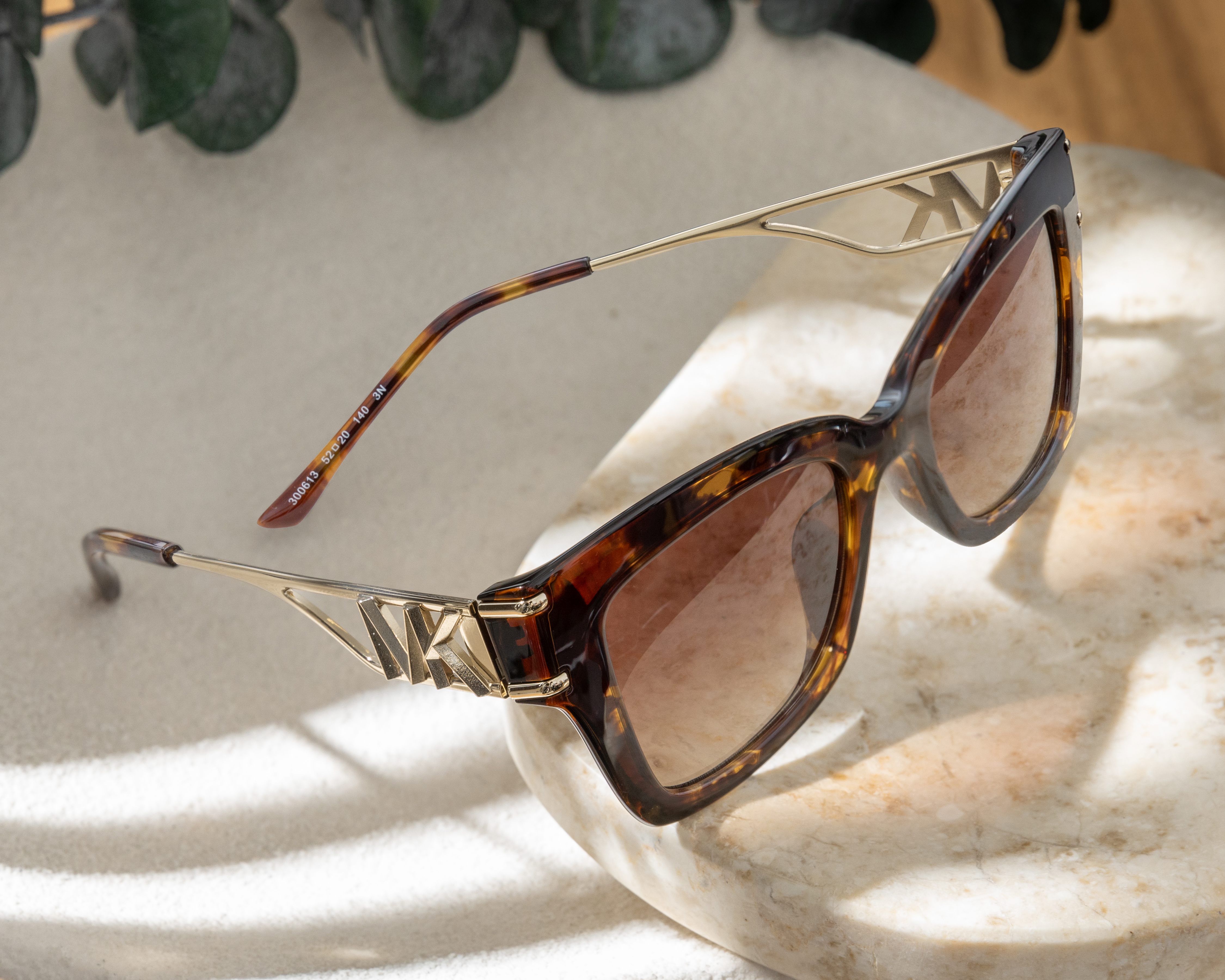 Foto 6 | Foto 6 | Lentes de Sol para Mujer Michael Kors Cat Eye Cafés