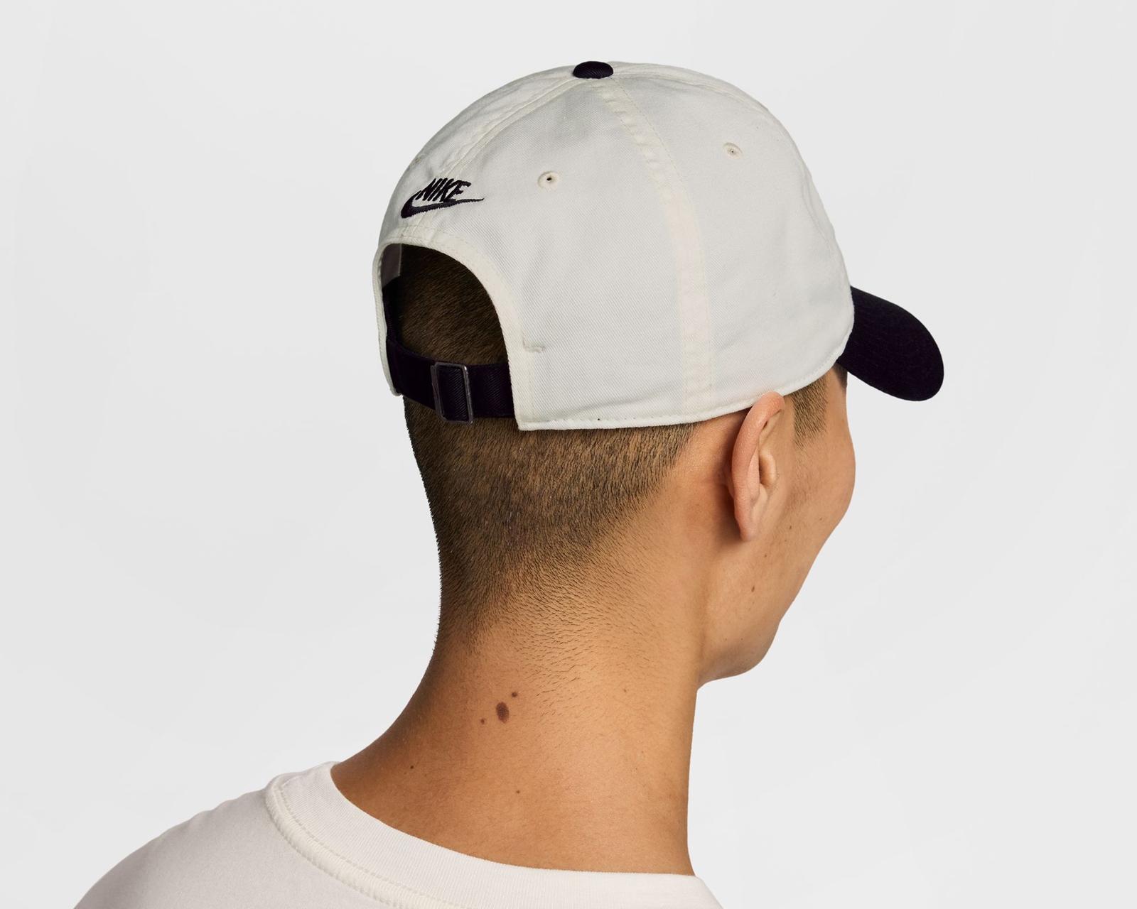 Foto 3 pulgar | Foto 2 | Gorra Curva Nike para Hombre