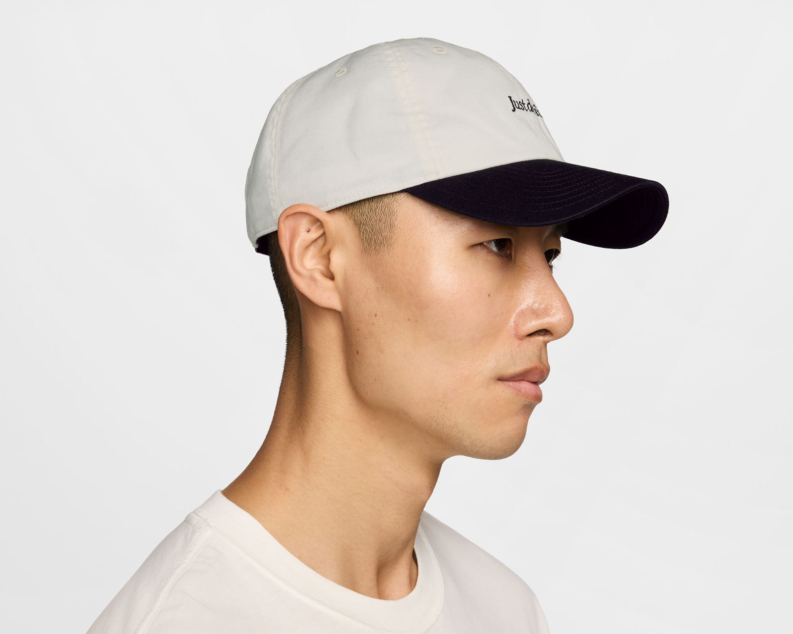 Foto 4 pulgar | Foto 3 | Gorra Curva Nike para Hombre