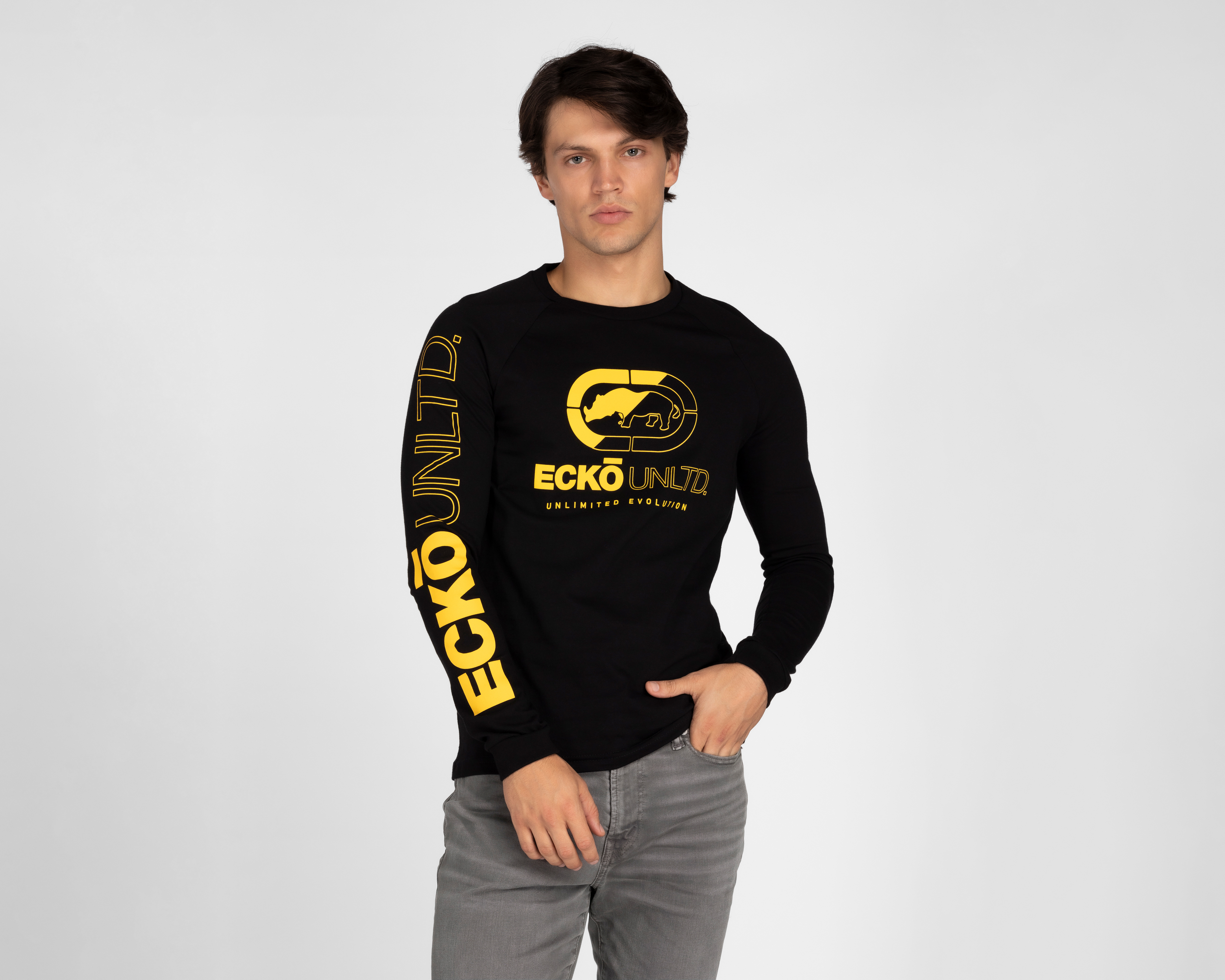 Foto 2 pulgar | Foto 1 | Playera Eckó Unltd. Cuello Redondo