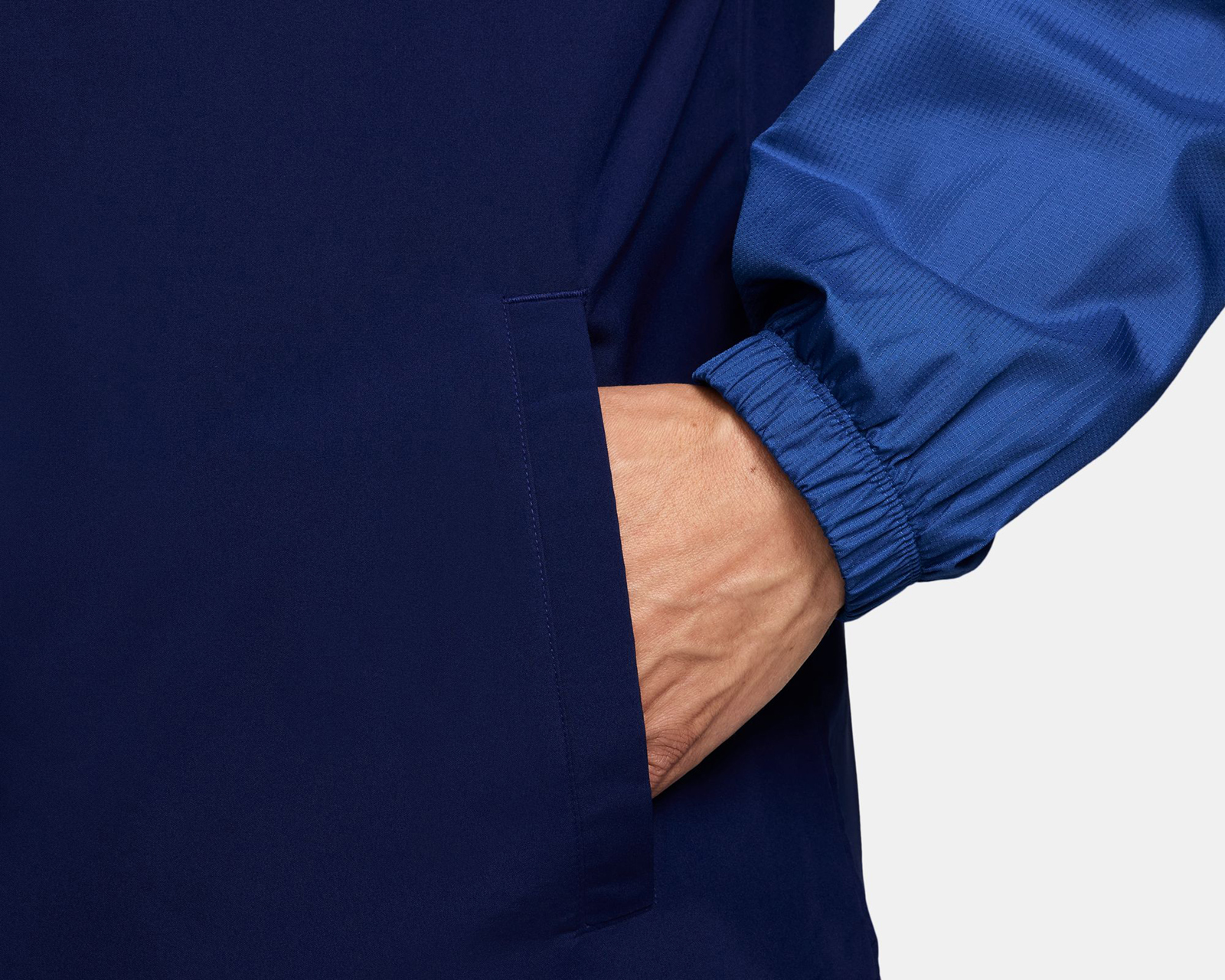 Foto 4 pulgar | Foto 3 | Chamarra Deportiva Nike Academy+ para Hombre