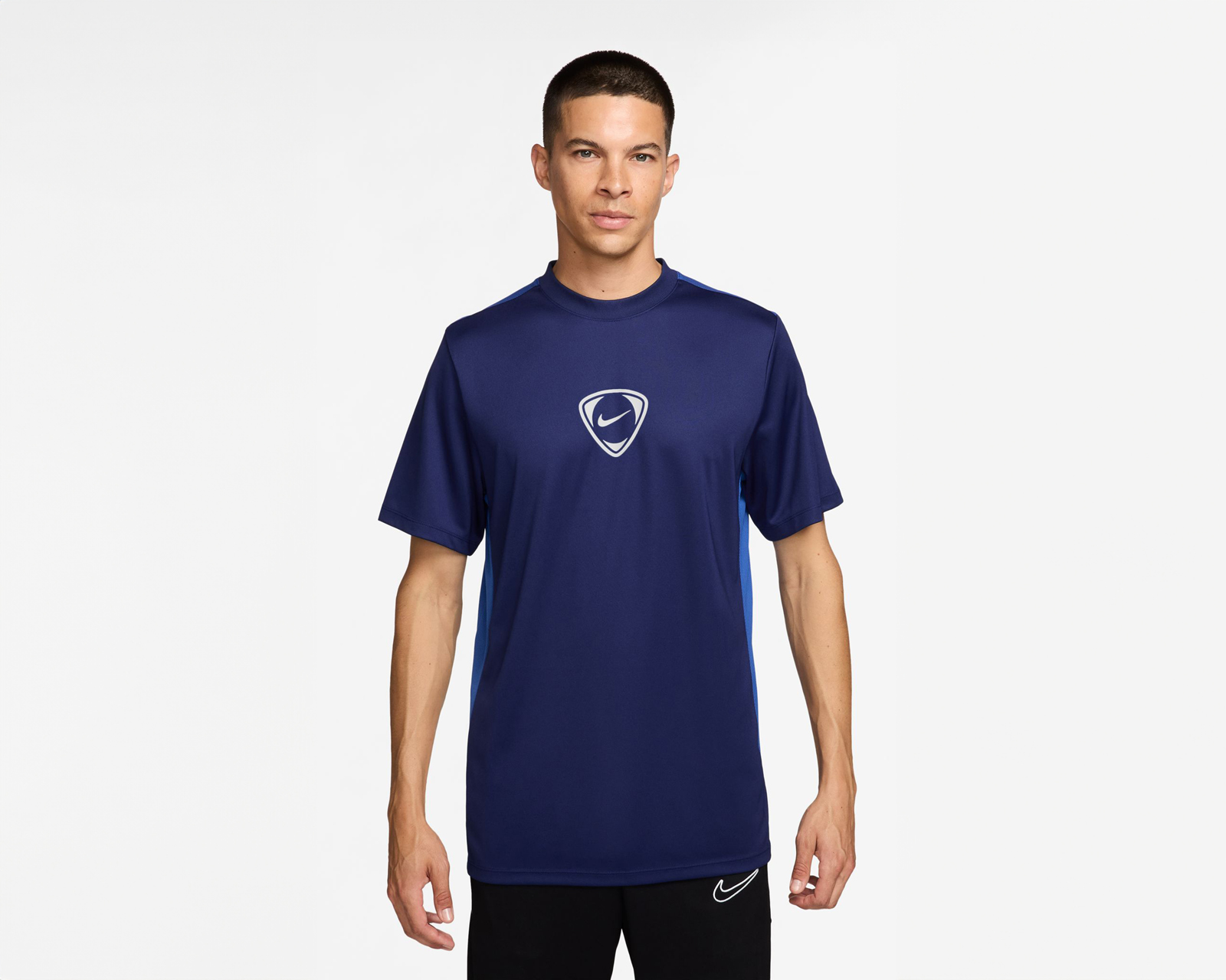 Foto 2 pulgar | Foto 1 | Playera Deportiva Nike Dri-FIT para Hombre