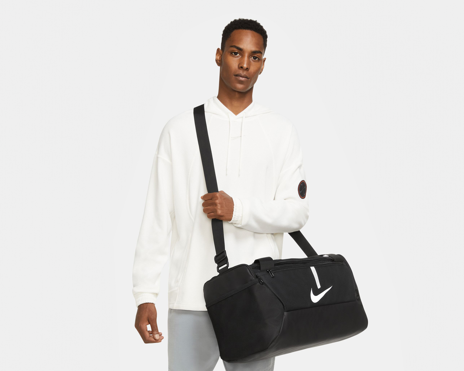 Foto 10 pulgar | Foto 9 | Maleta Deportiva Nike Negra