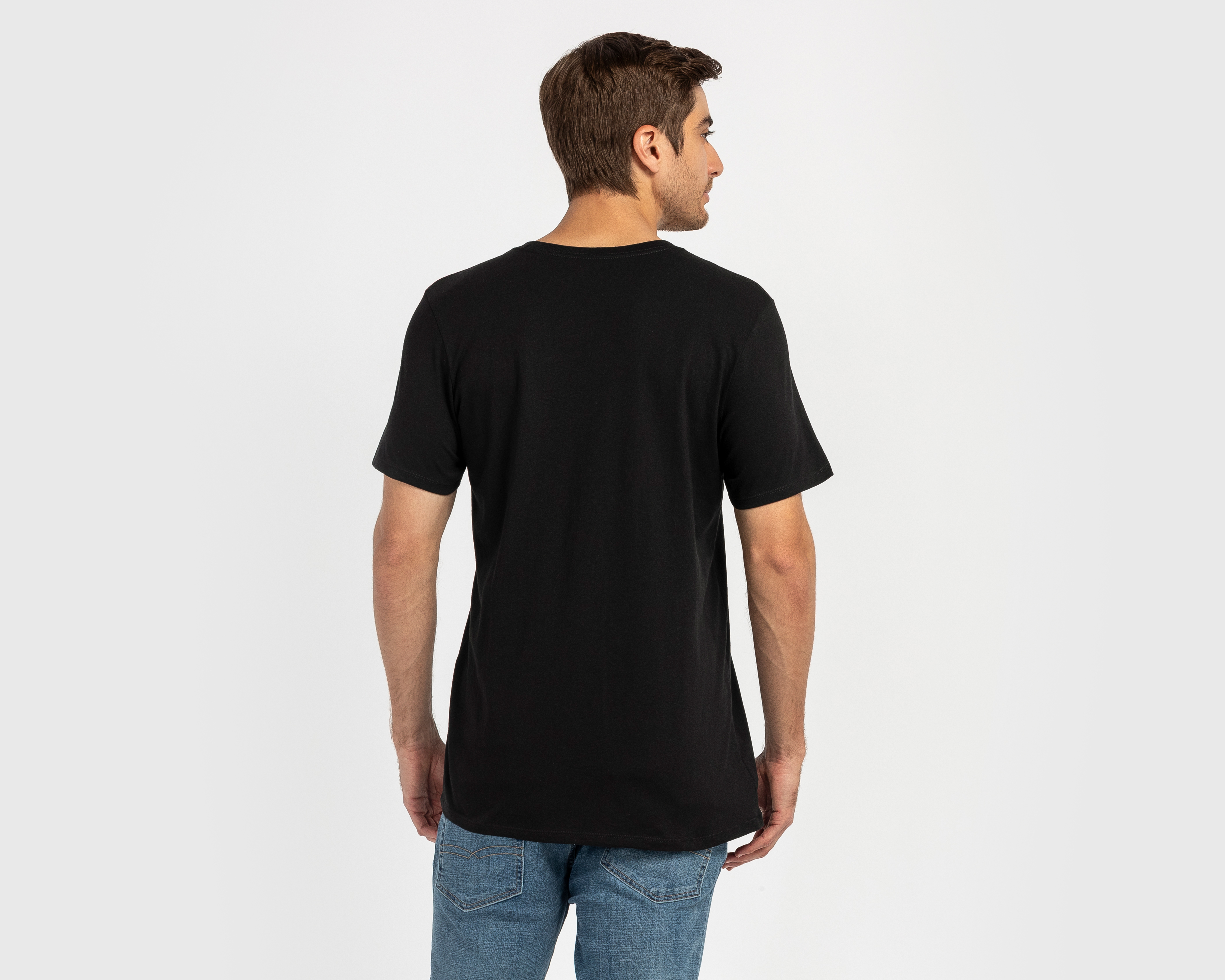 Foto 3 pulgar | Foto 2 | Playera de Cuello Redondo Negra Chainsaw Man para Hombre