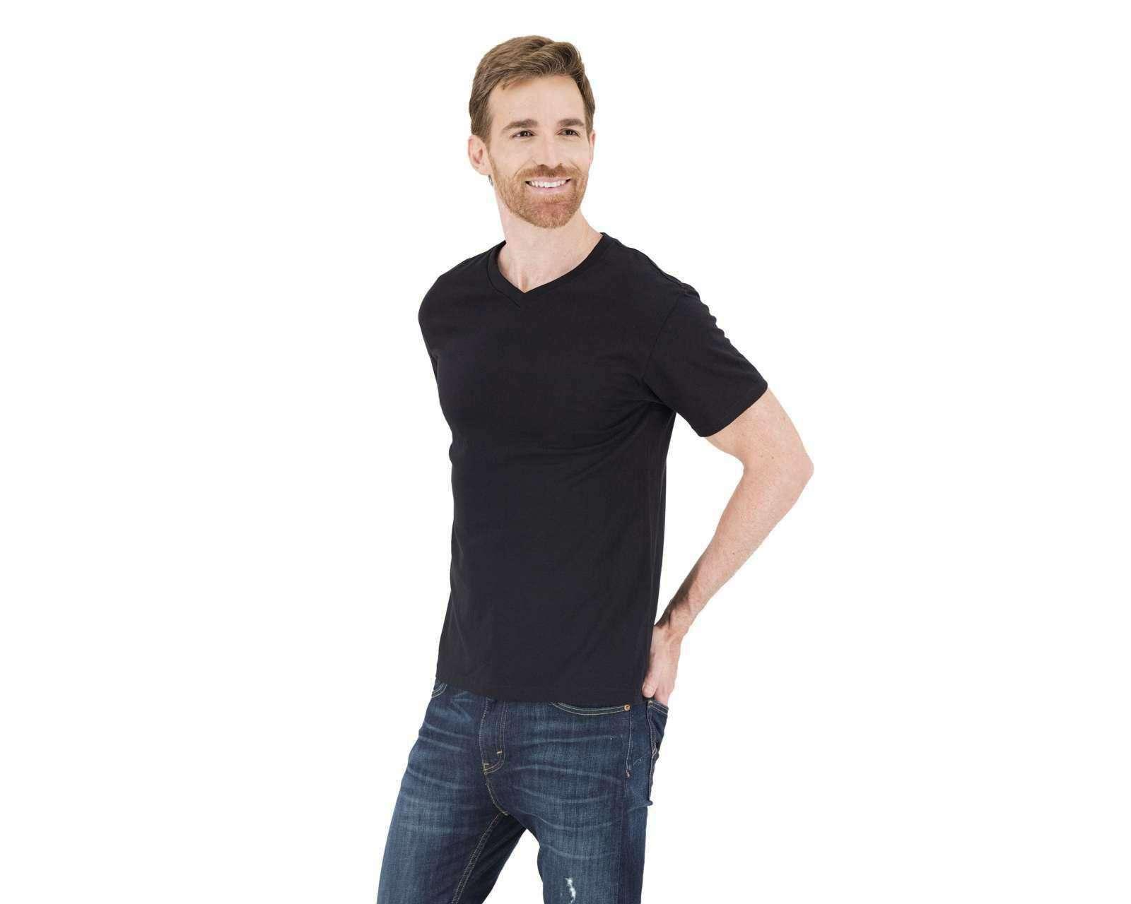 Playera de Cuello V Lucky Star Negro para Hombre