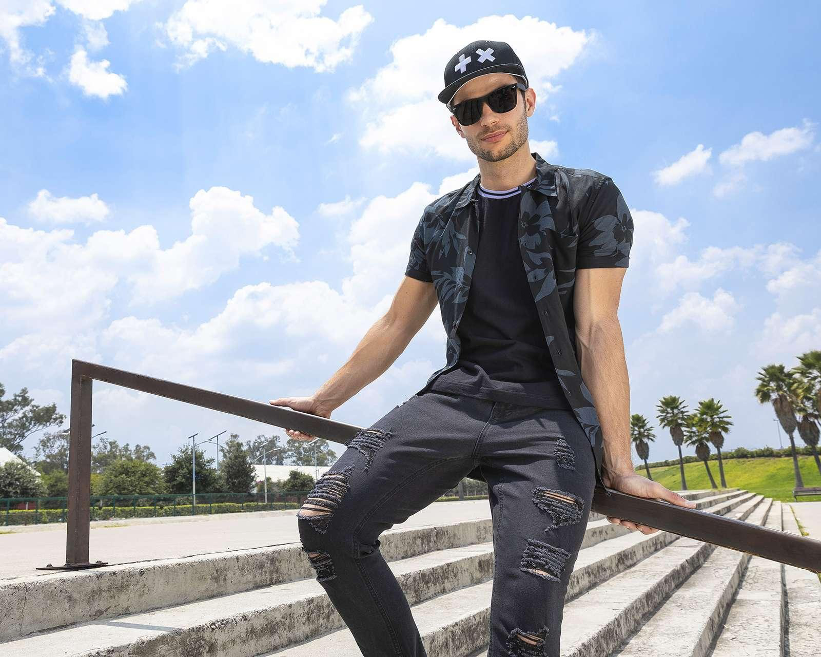 Foto 5 pulgar | Foto 4 | Playera Neo*City Cuello Redondo