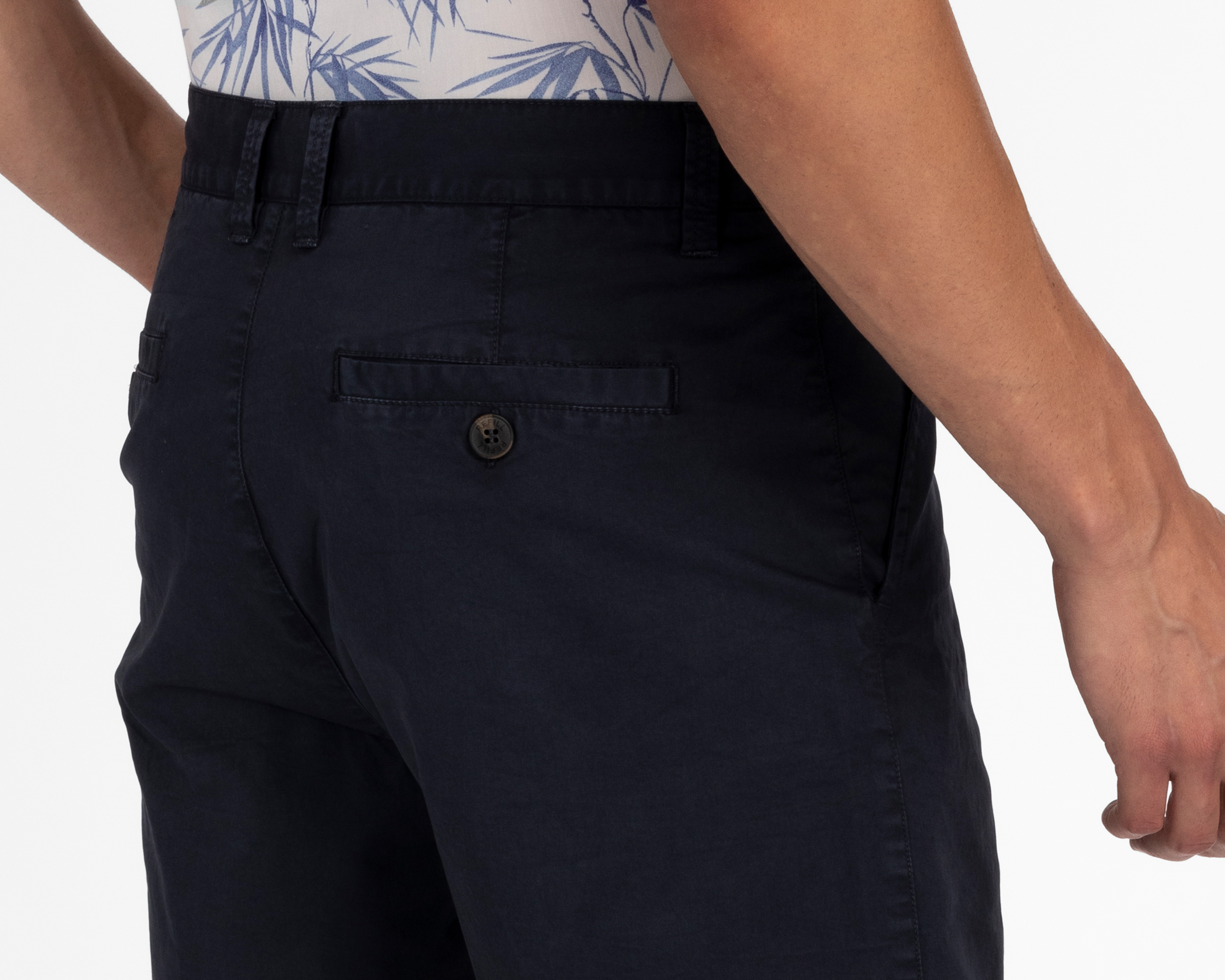 Foto 6 pulgar | Foto 5 | Bermuda Refill