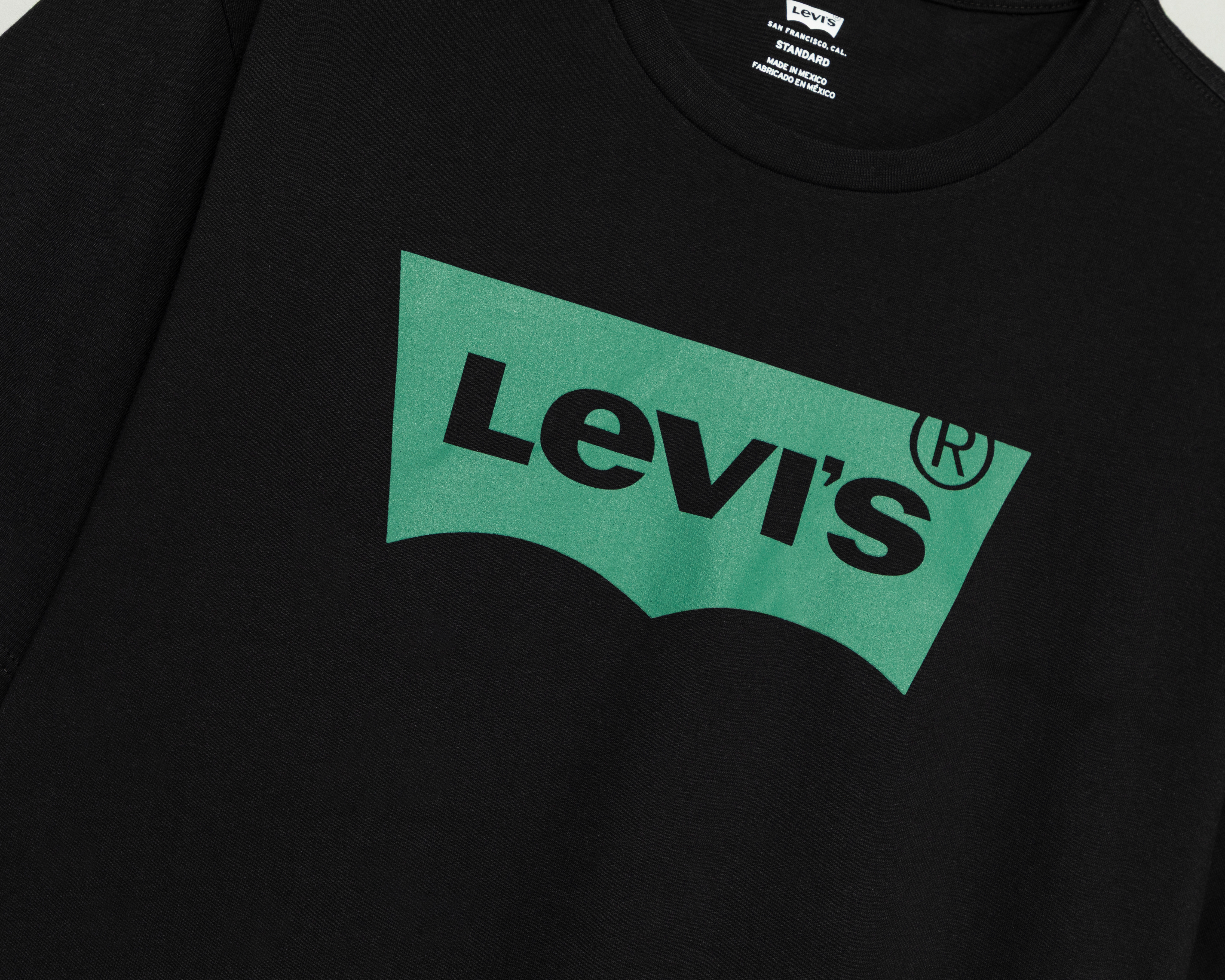 Foto 4 pulgar | Foto 3 | Playera de Cuello Redondo Negra Levi's para Hombre