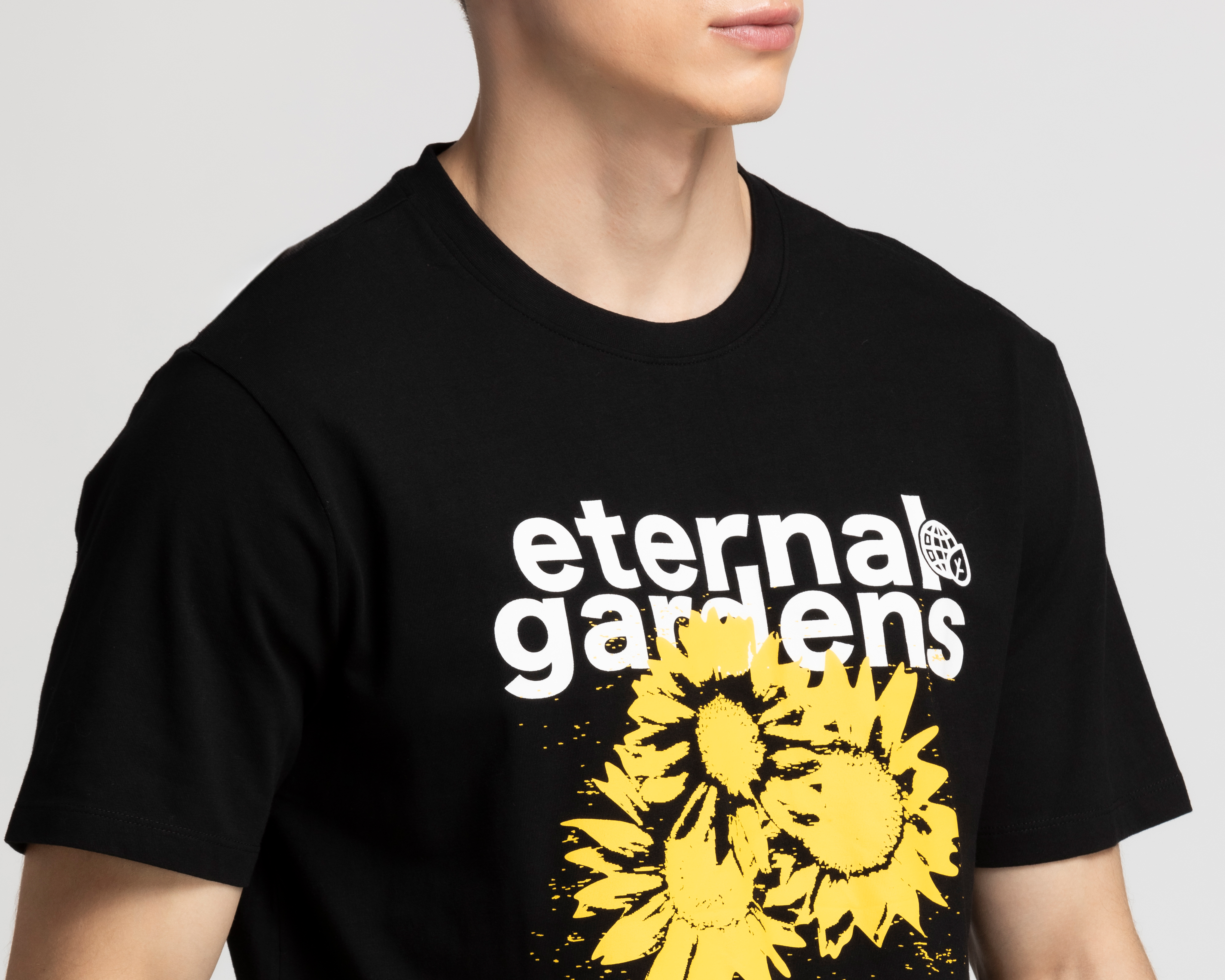 Foto 4 | Foto 4 | Playera Neo*City Cuello Redondo