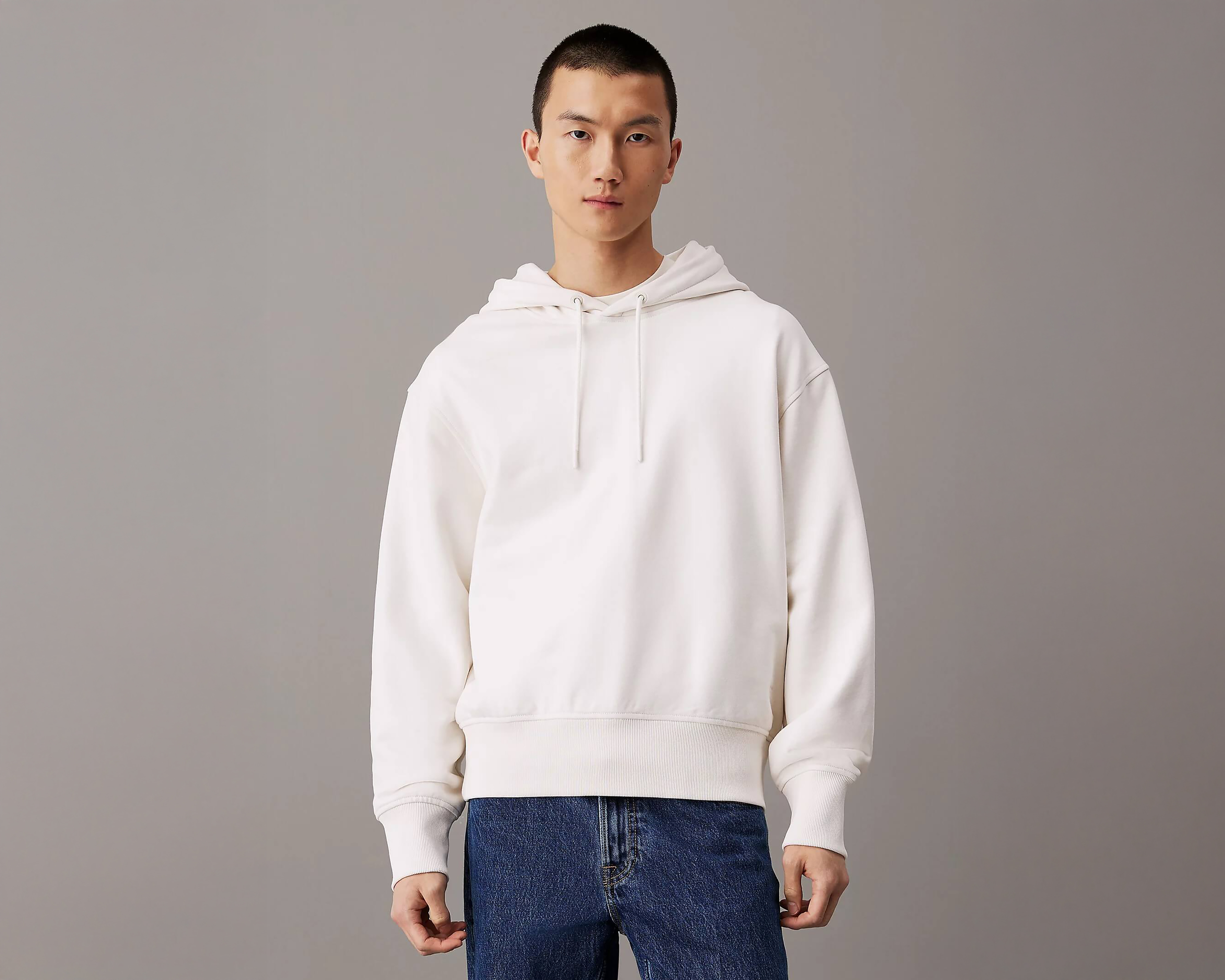 Foto 2 pulgar | Foto 1 | Sudadera con Capucha Calvin Klein para Hombre