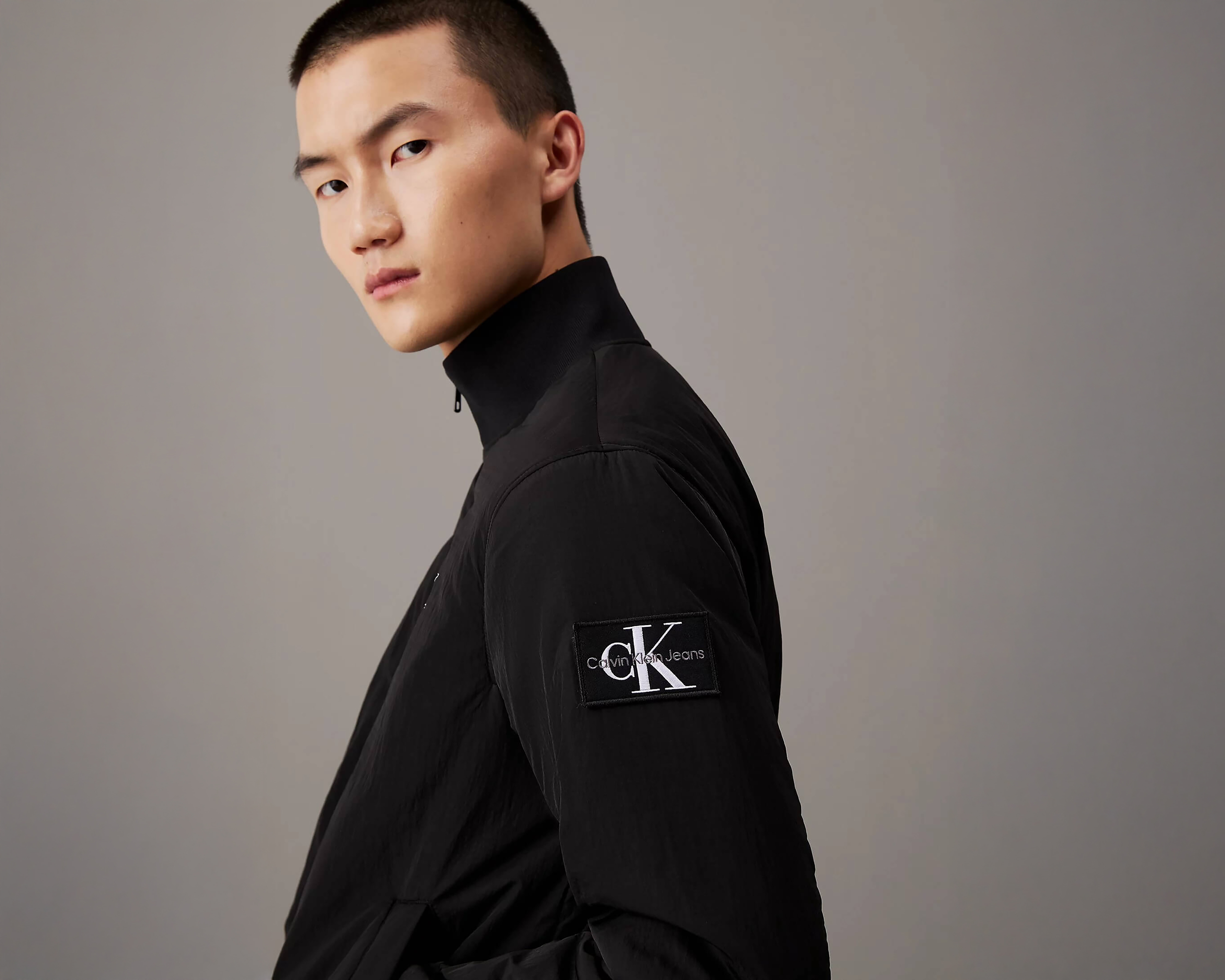 Foto 4 | Foto 4 | Chamarra Cuello Alto Calvin Klein para Hombre