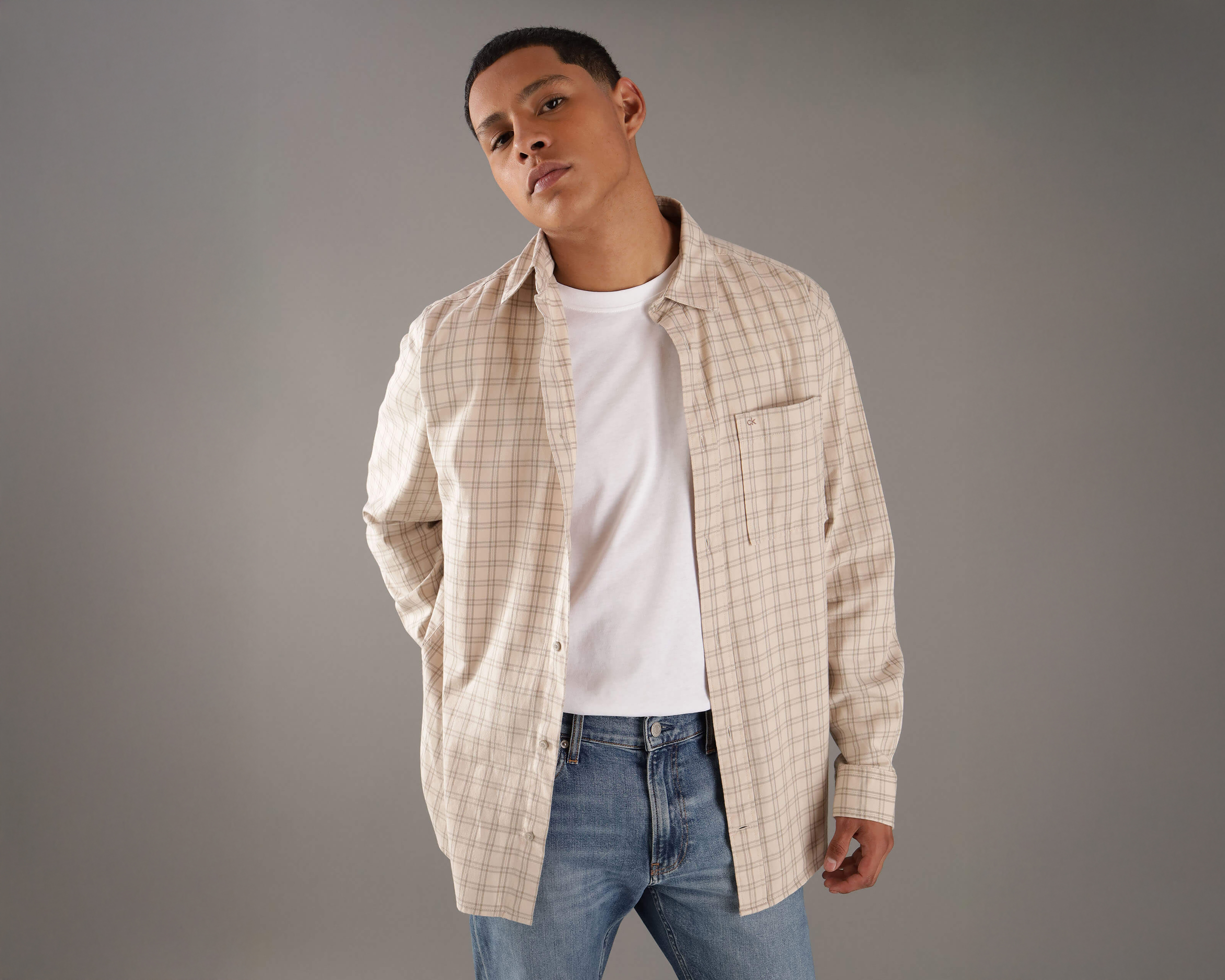 Foto 2 pulgar | Foto 1 | Camisa Casual de Algodón Calvin Klein Comfort Fit a Cuadros para Hombre