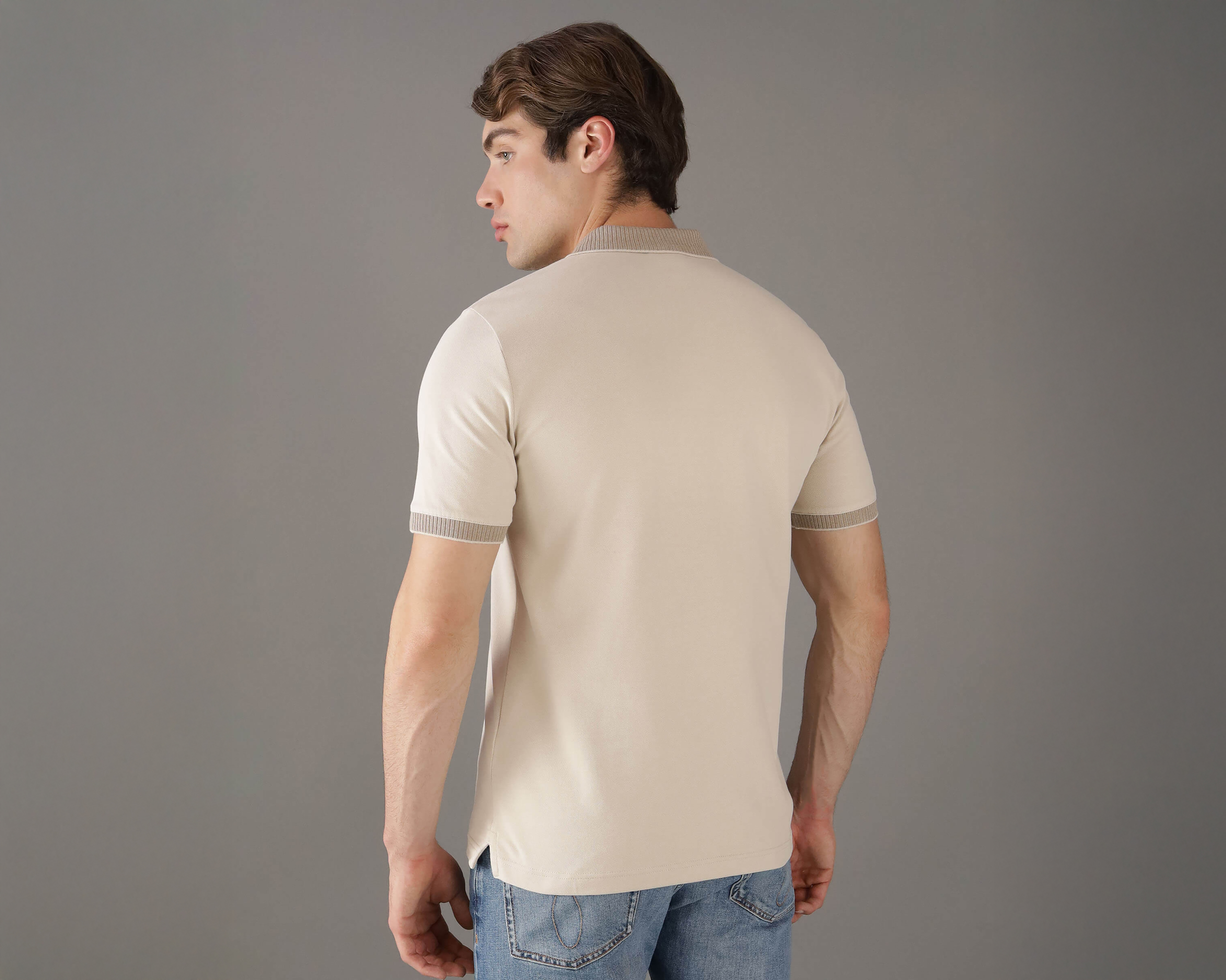 Foto 4 pulgar | Foto 3 | Playera Polo Calvin Klein Beige para Hombre
