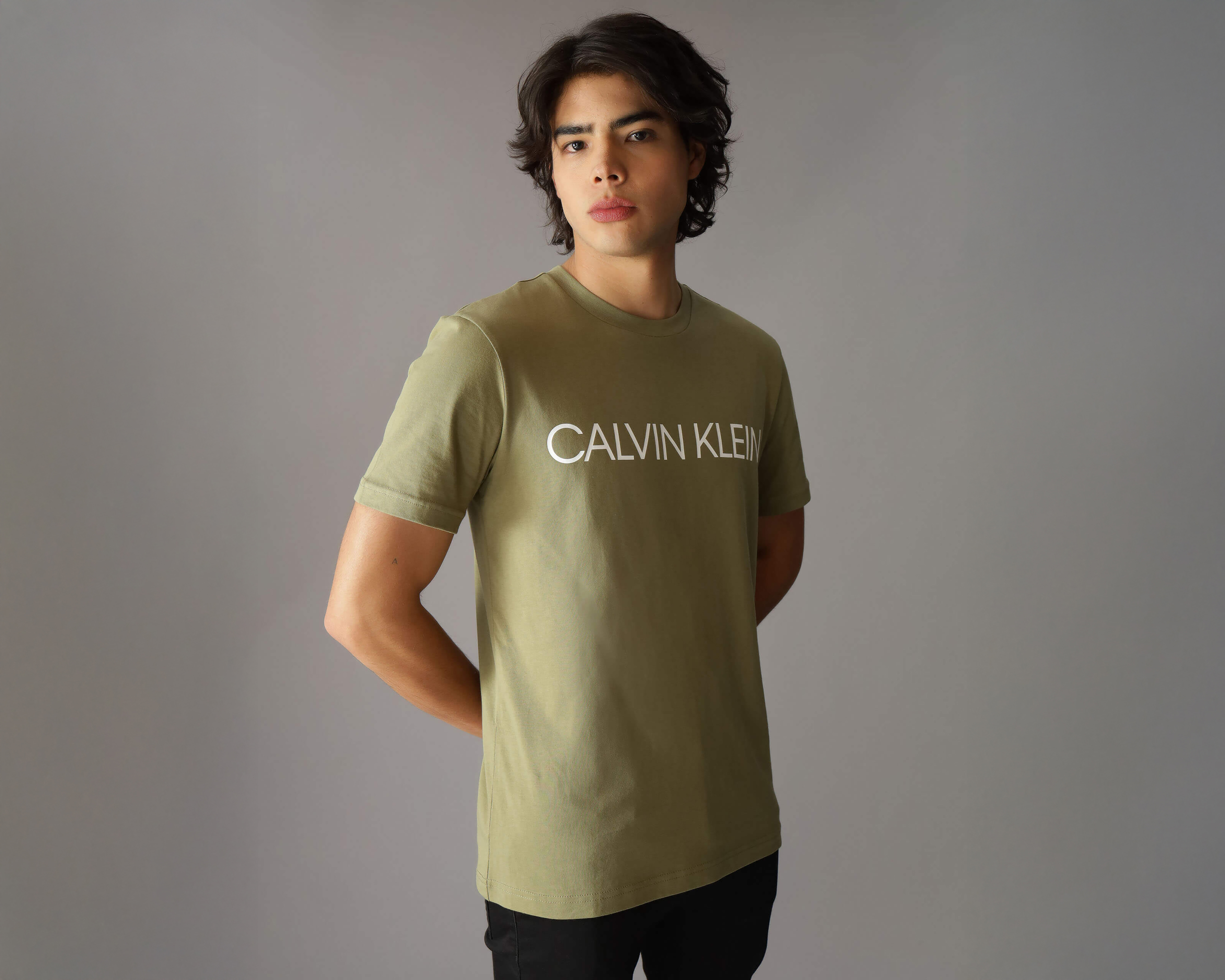 Foto 1 | Foto 1 | Playera de Cuello Redondo Verde Calvin Klein para Hombre