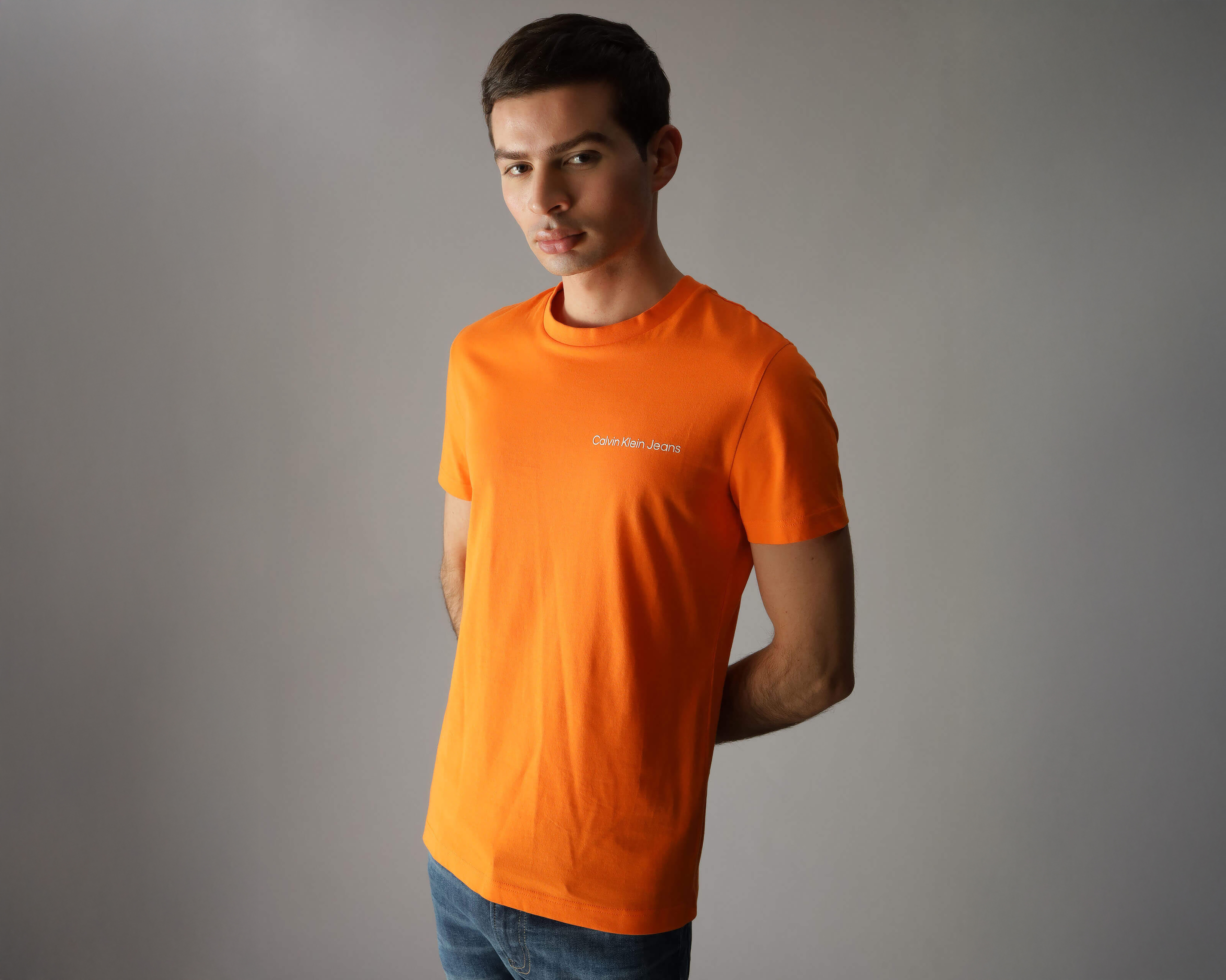 Foto 1 | Foto 1 | Playera de Cuello Redondo Anaranjada Calvin Klein para Hombre