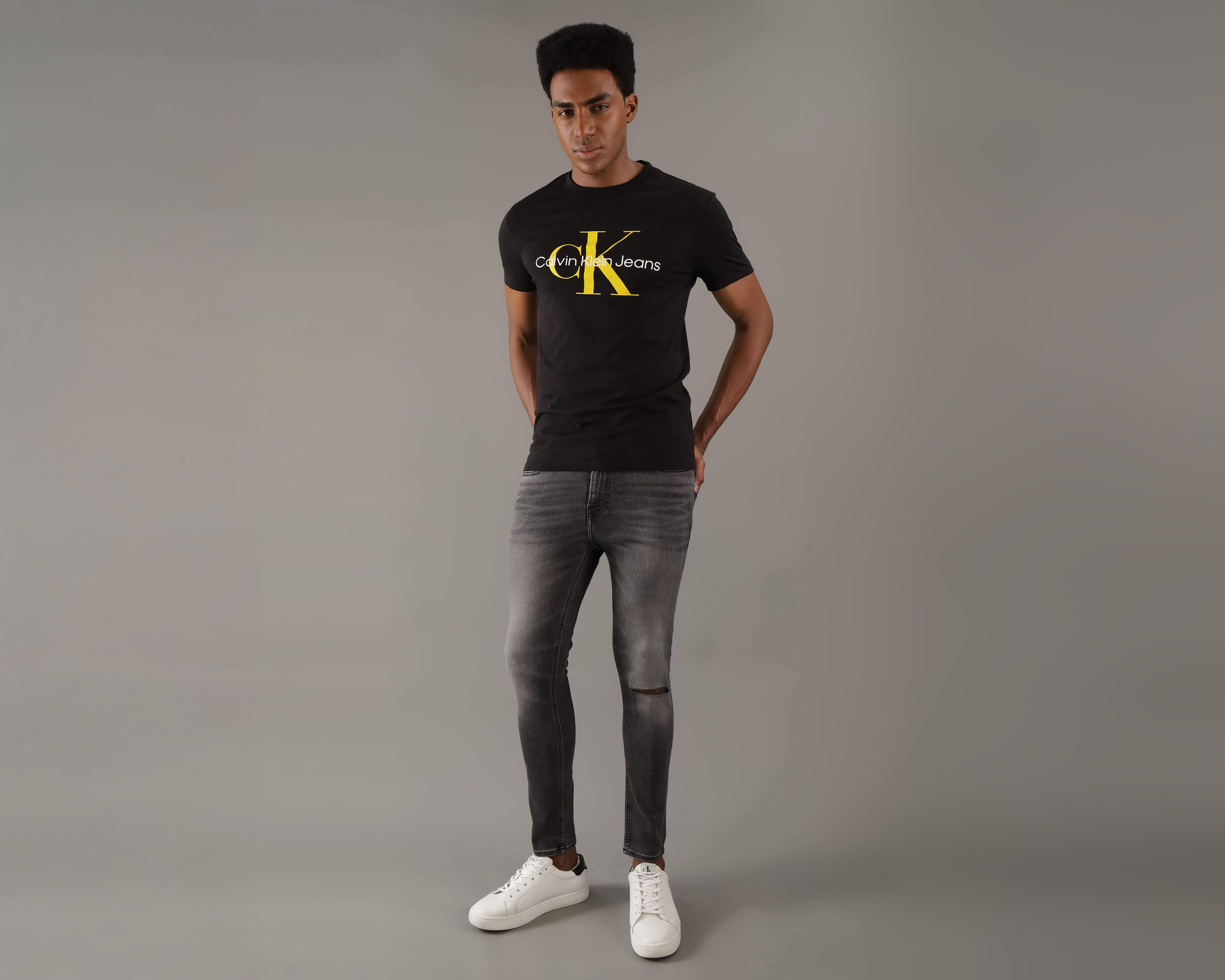 Playera de Cuello Redondo Negra Calvin Klein para Hombre