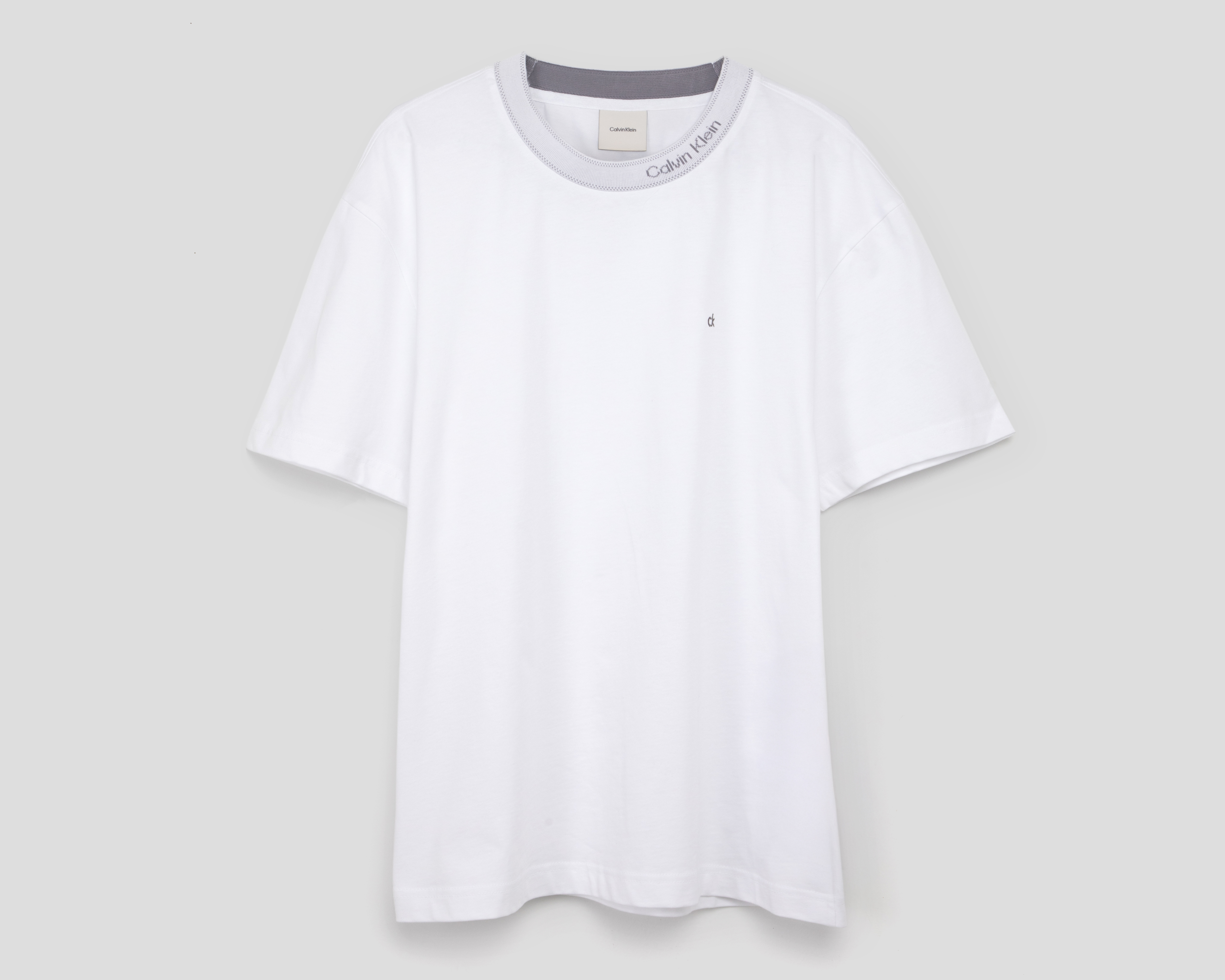 Foto 2 pulgar | Foto 1 | Playera de Cuello Redondo Blanca Calvin Klein para Hombre