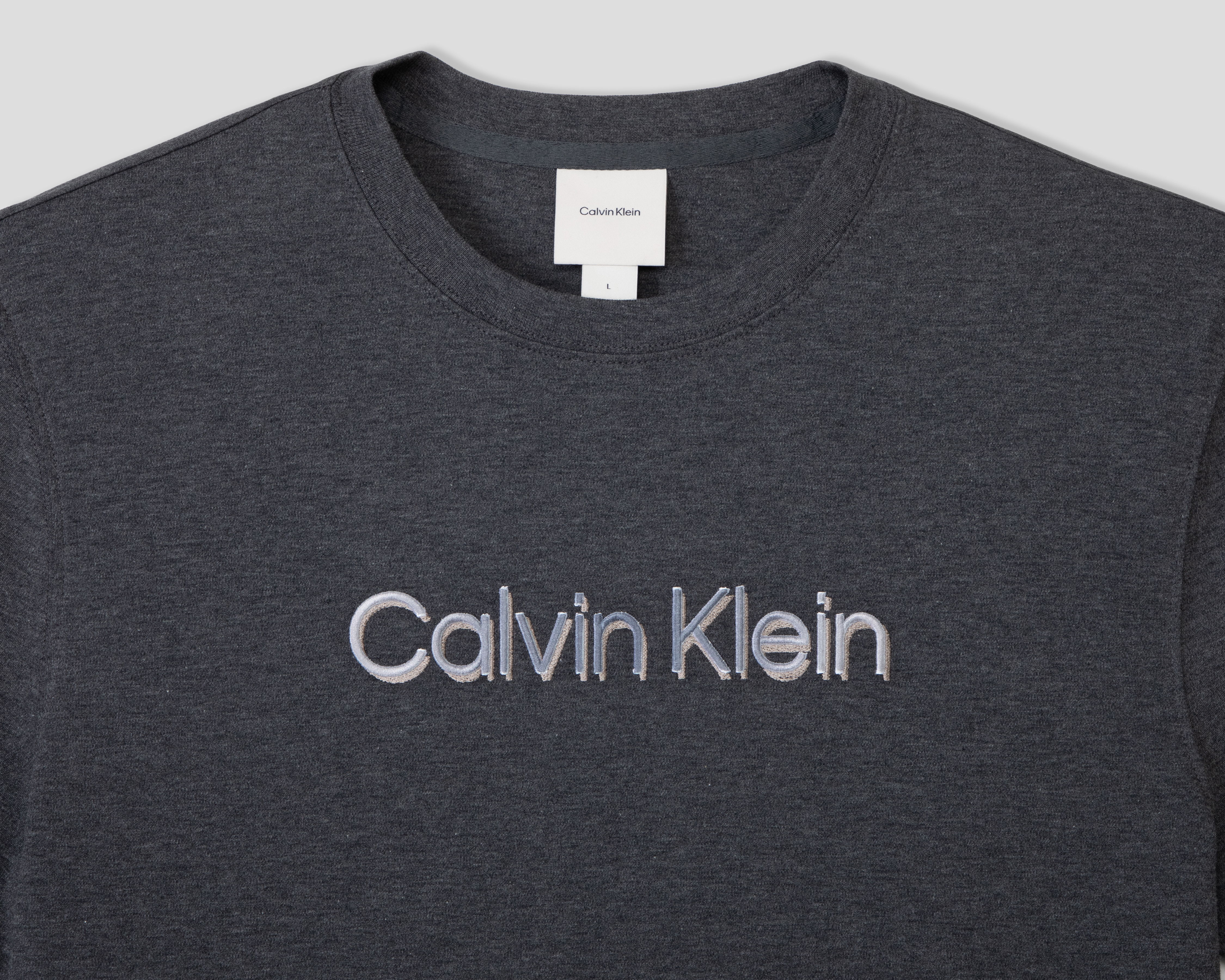 Foto 3 | Foto 3 | Playera de Cuello Redondo Gris Calvin Klein para Hombre