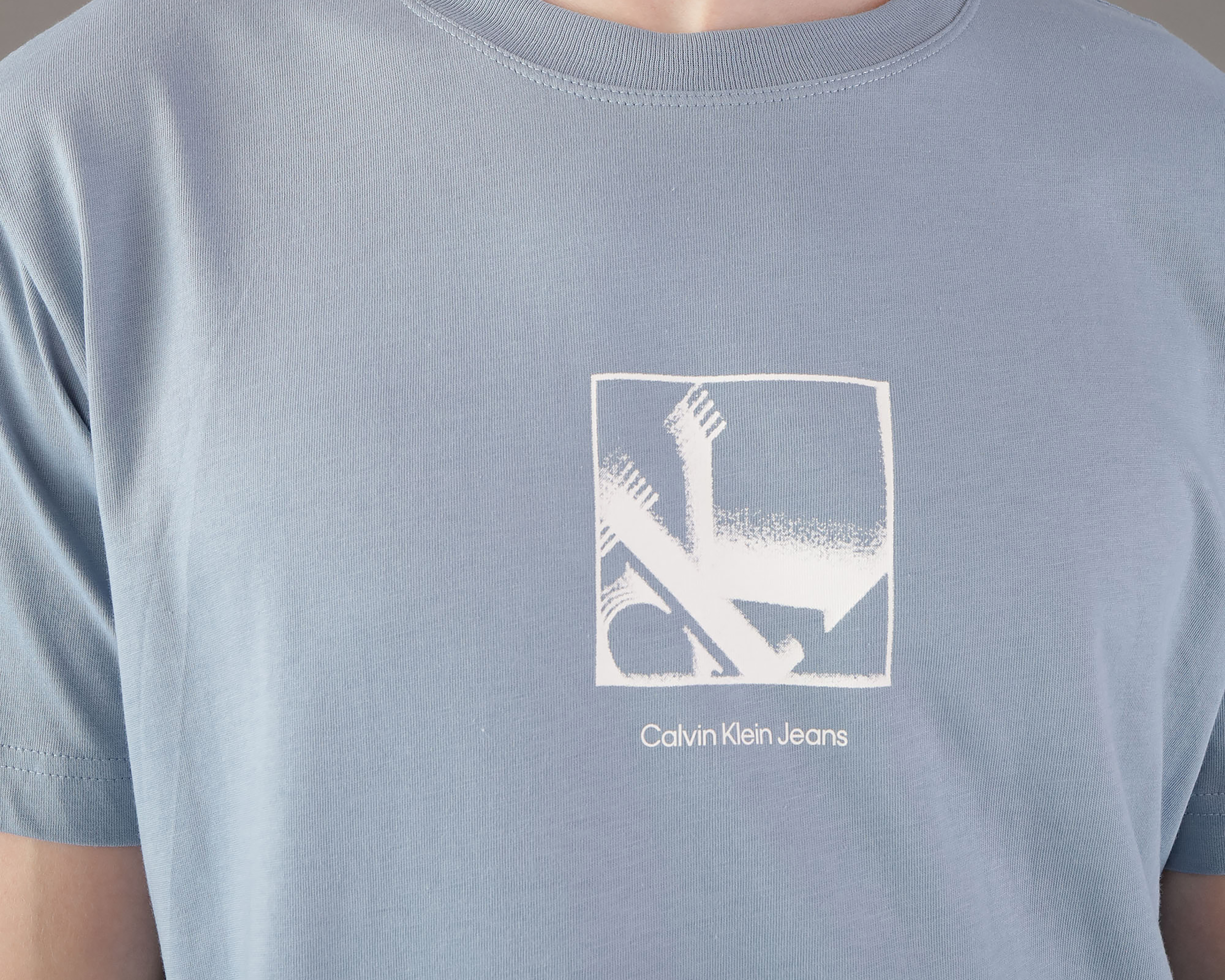 Foto 5 pulgar | Foto 4 | Playera de Cuello Redondo Azul Calvin Klein para Hombre