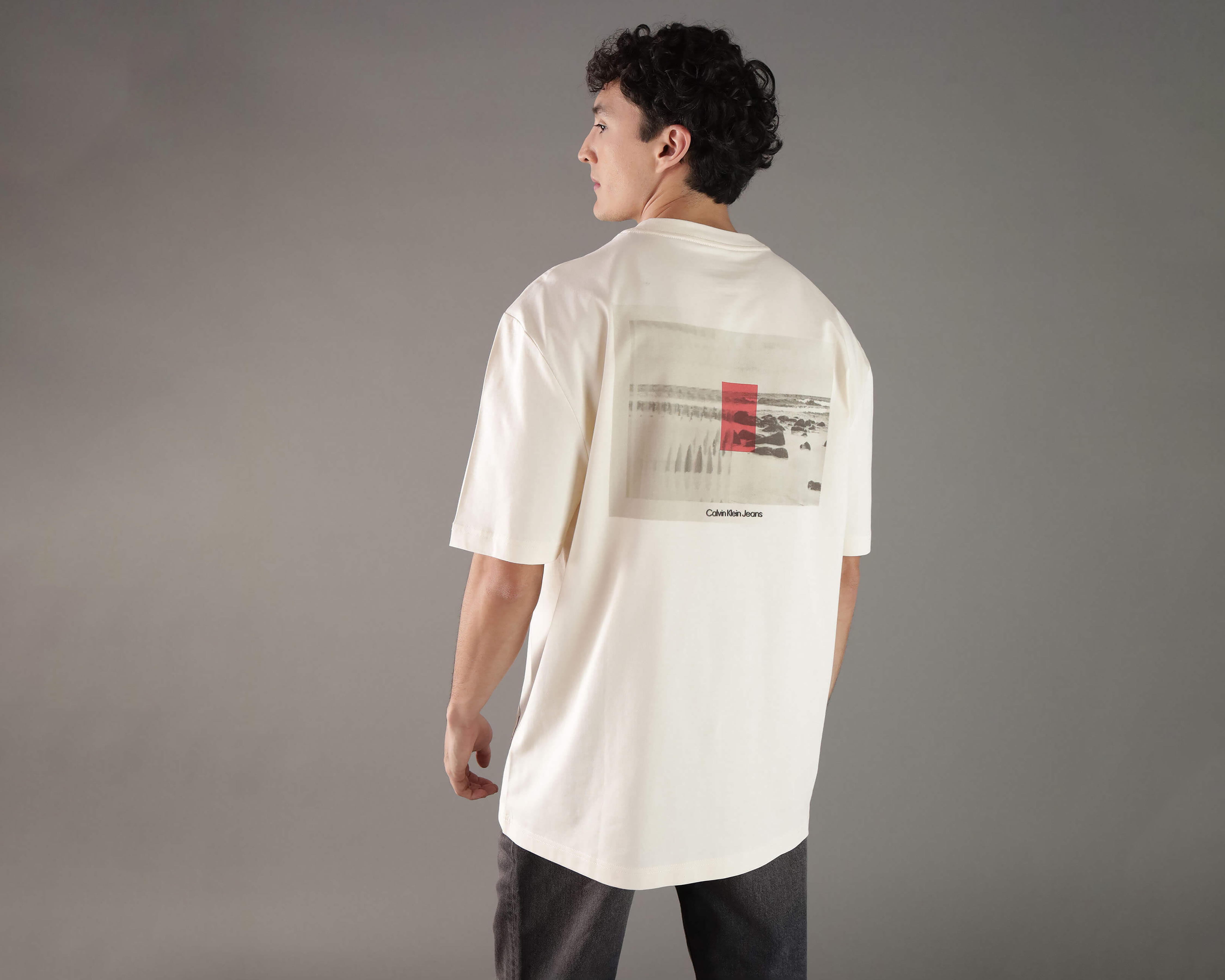 Foto 3 | Foto 3 | Playera de Cuello Redondo Blanca Calvin Klein para Hombre