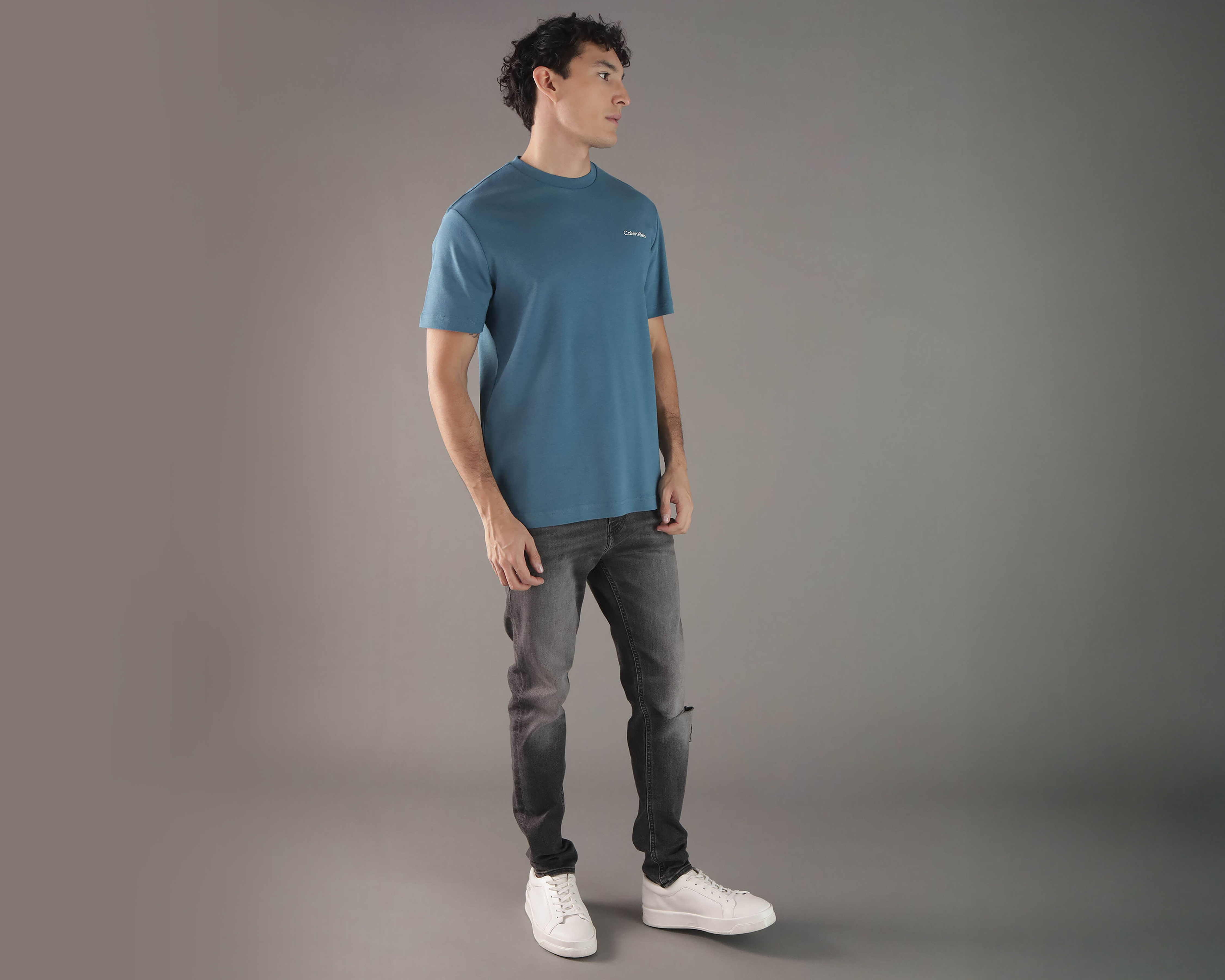 Foto 2 | Foto 2 | Playera de Cuello Redondo Azul Calvin Klein para Hombre