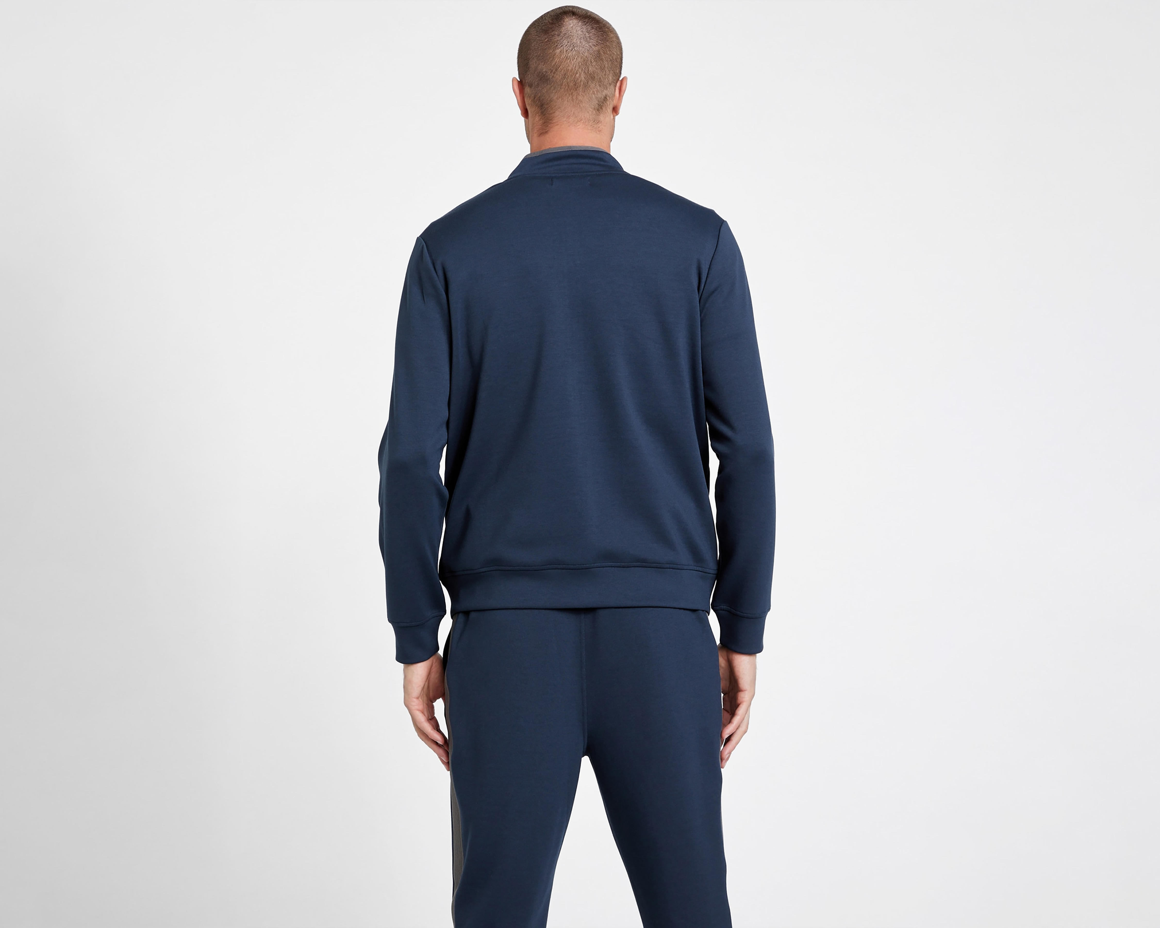 Foto 4 pulgar | Foto 3 | Sudadera Guess para Hombre